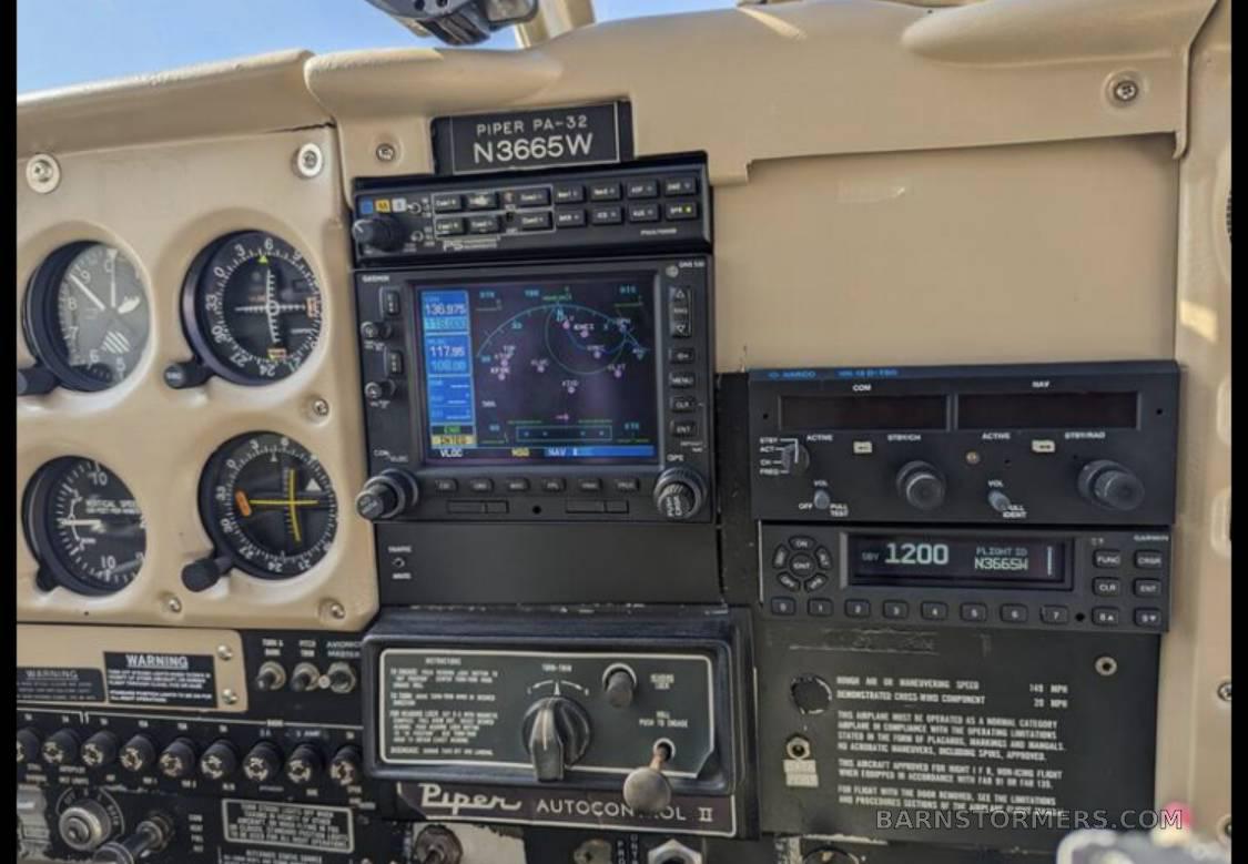 PIPER PA32-260 4