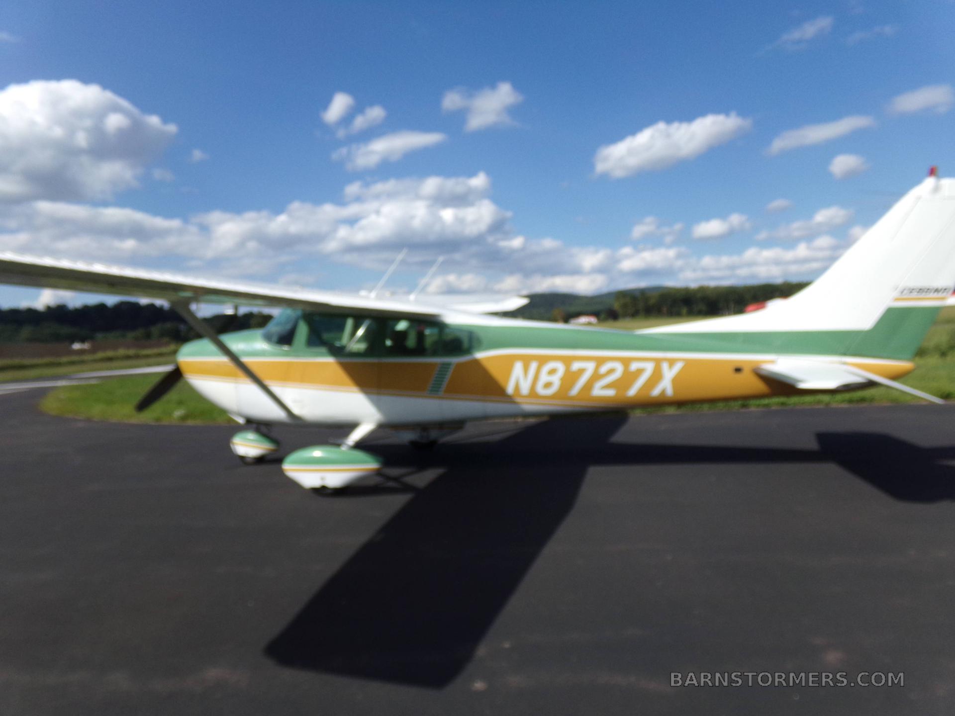 CESSNA 182D WITH GARMIN 5