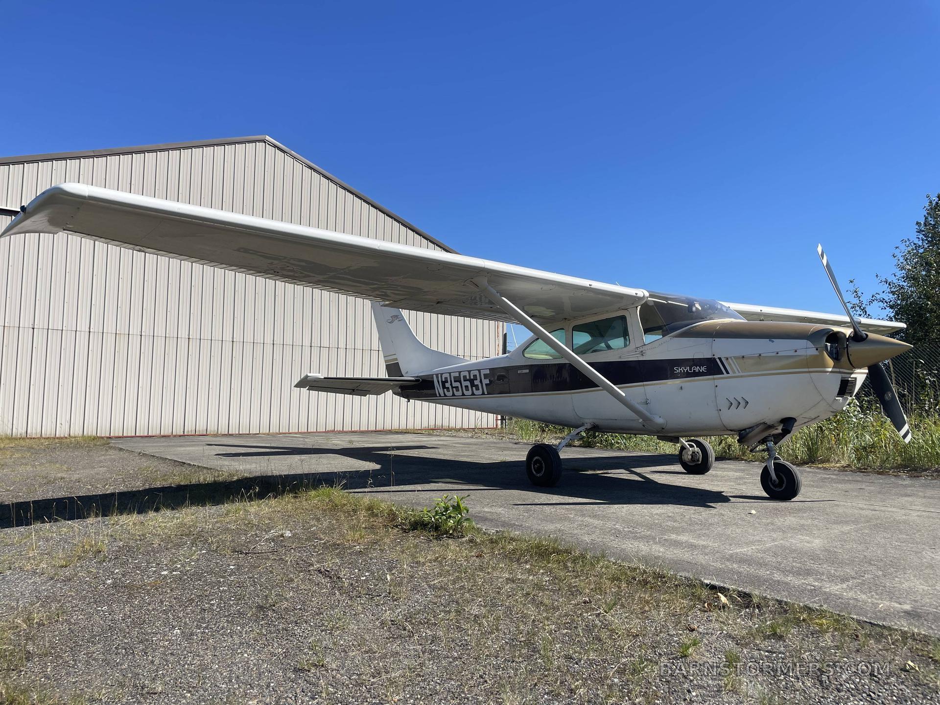 1966 Cessna 182 thumbnail 3