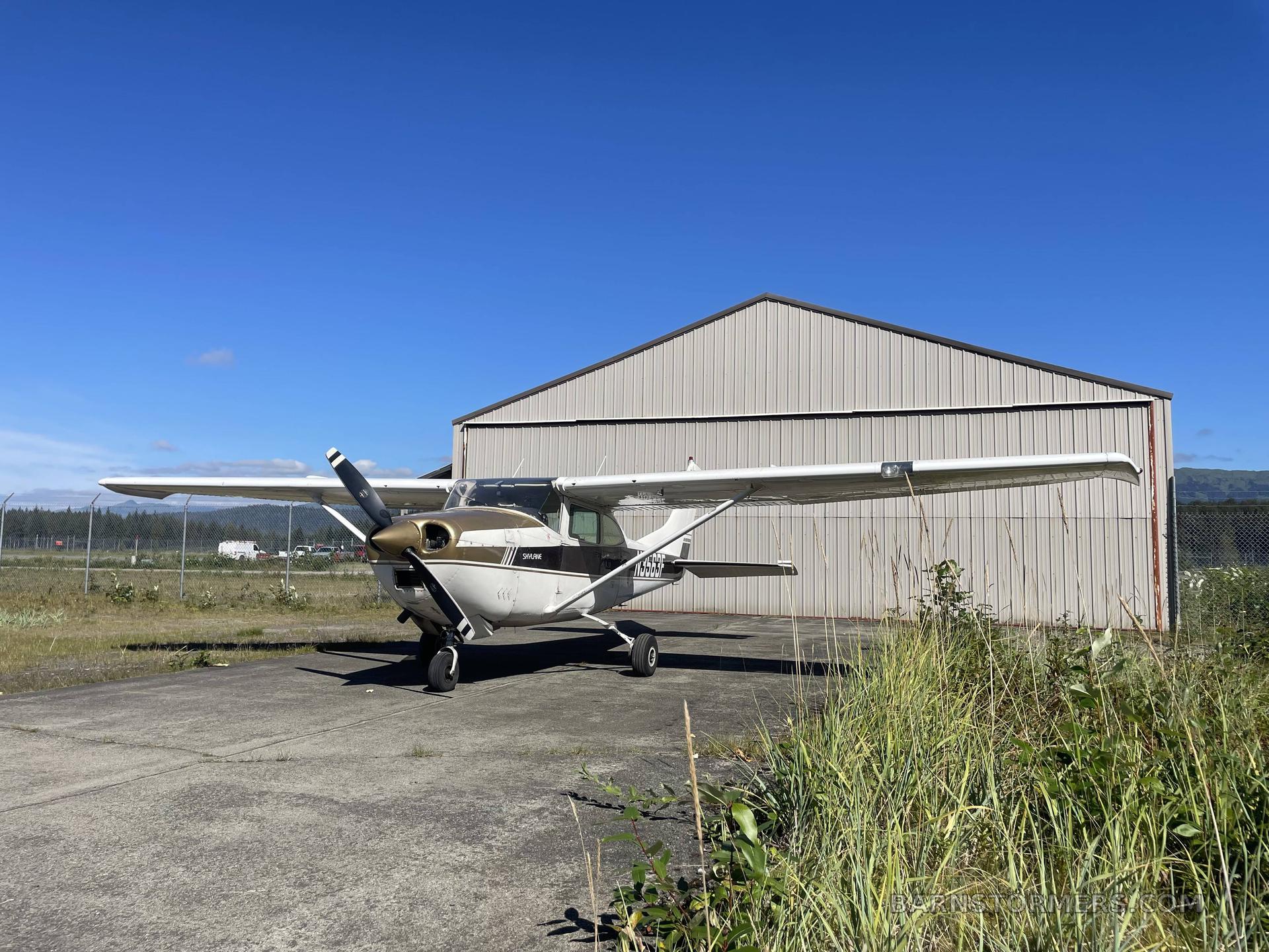 1966 Cessna 182 thumbnail 4