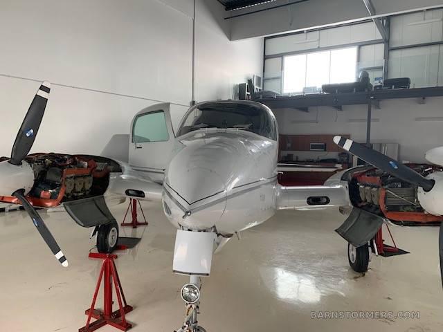 CESSNA 310 Q 4