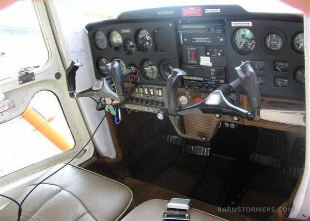 1970 Cessna 150 thumbnail 5