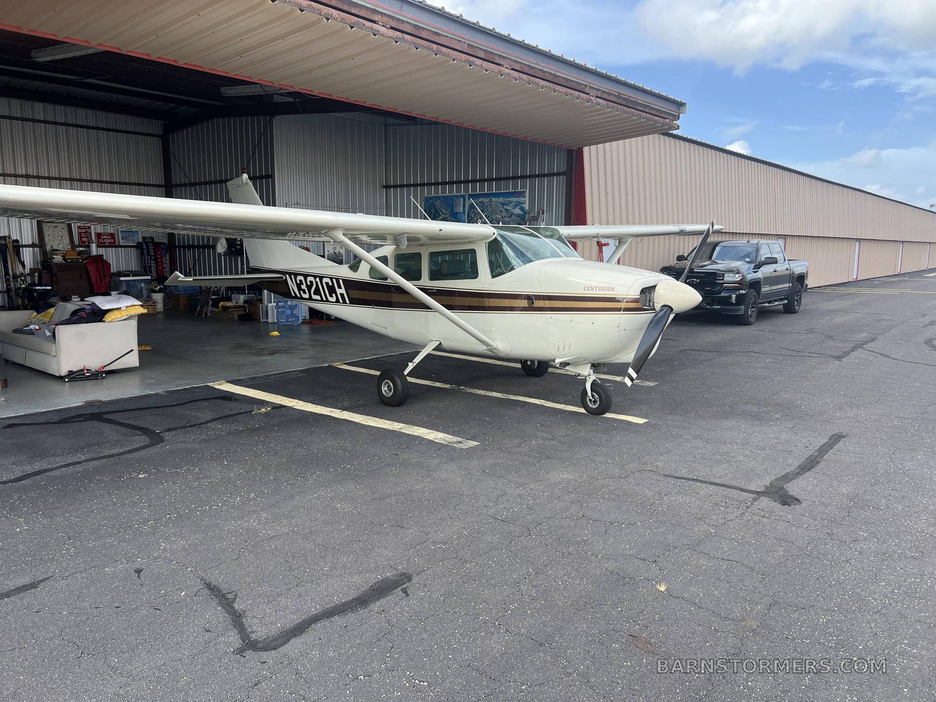 1962 Cessna 210 thumbnail 4