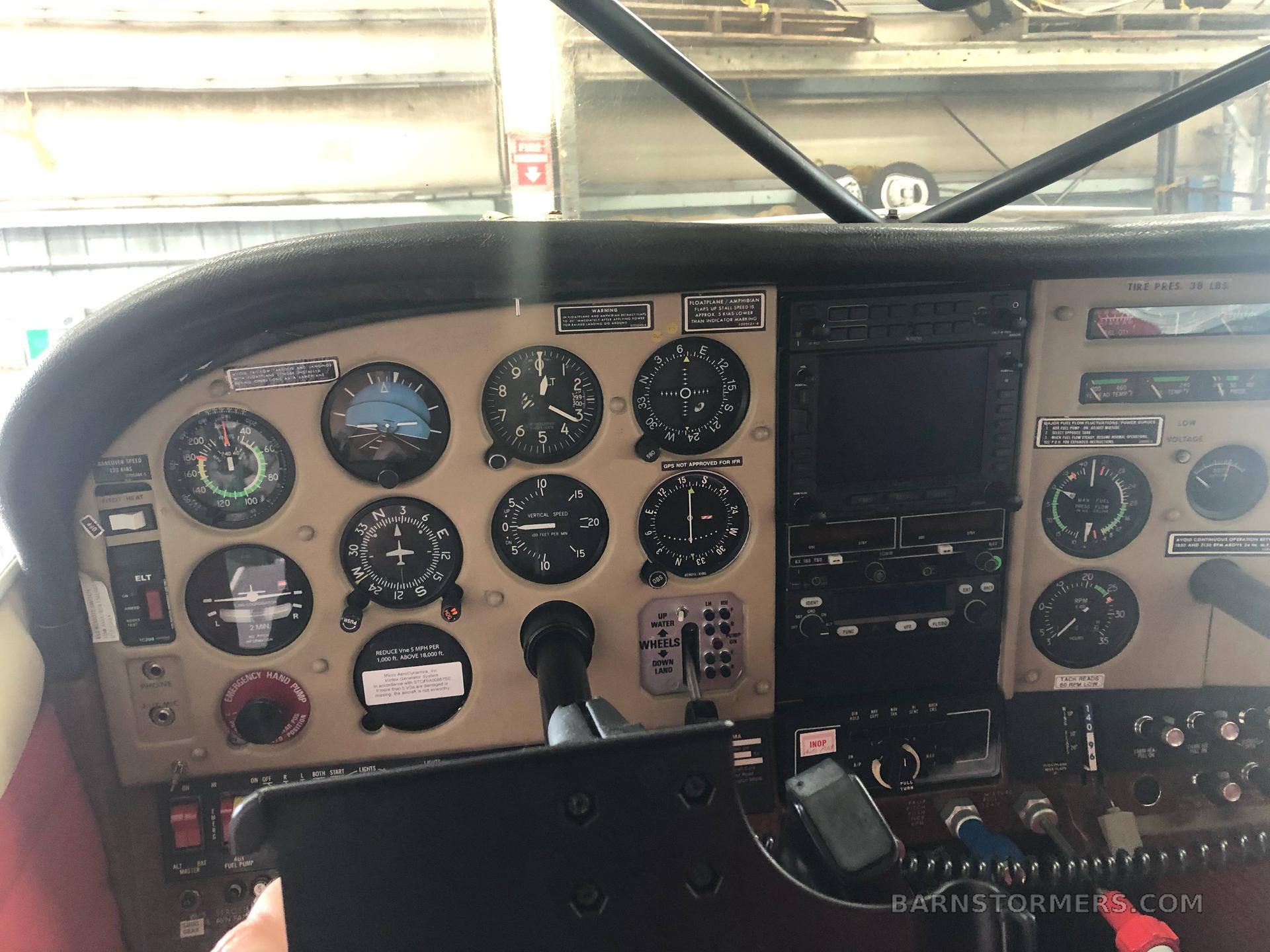 1981 CESSNA TU206 4