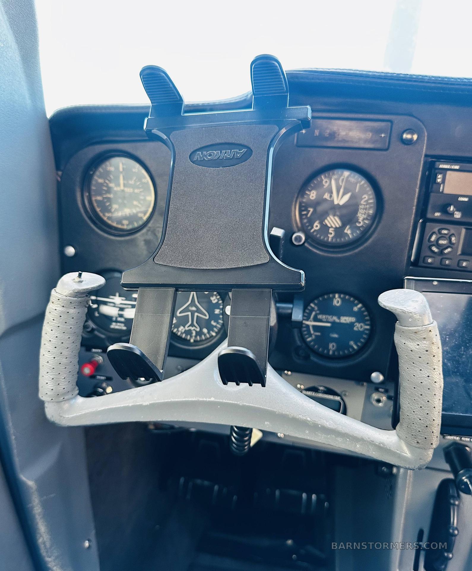 CESSNA C150H TEXAS TAILDRAGGER 4