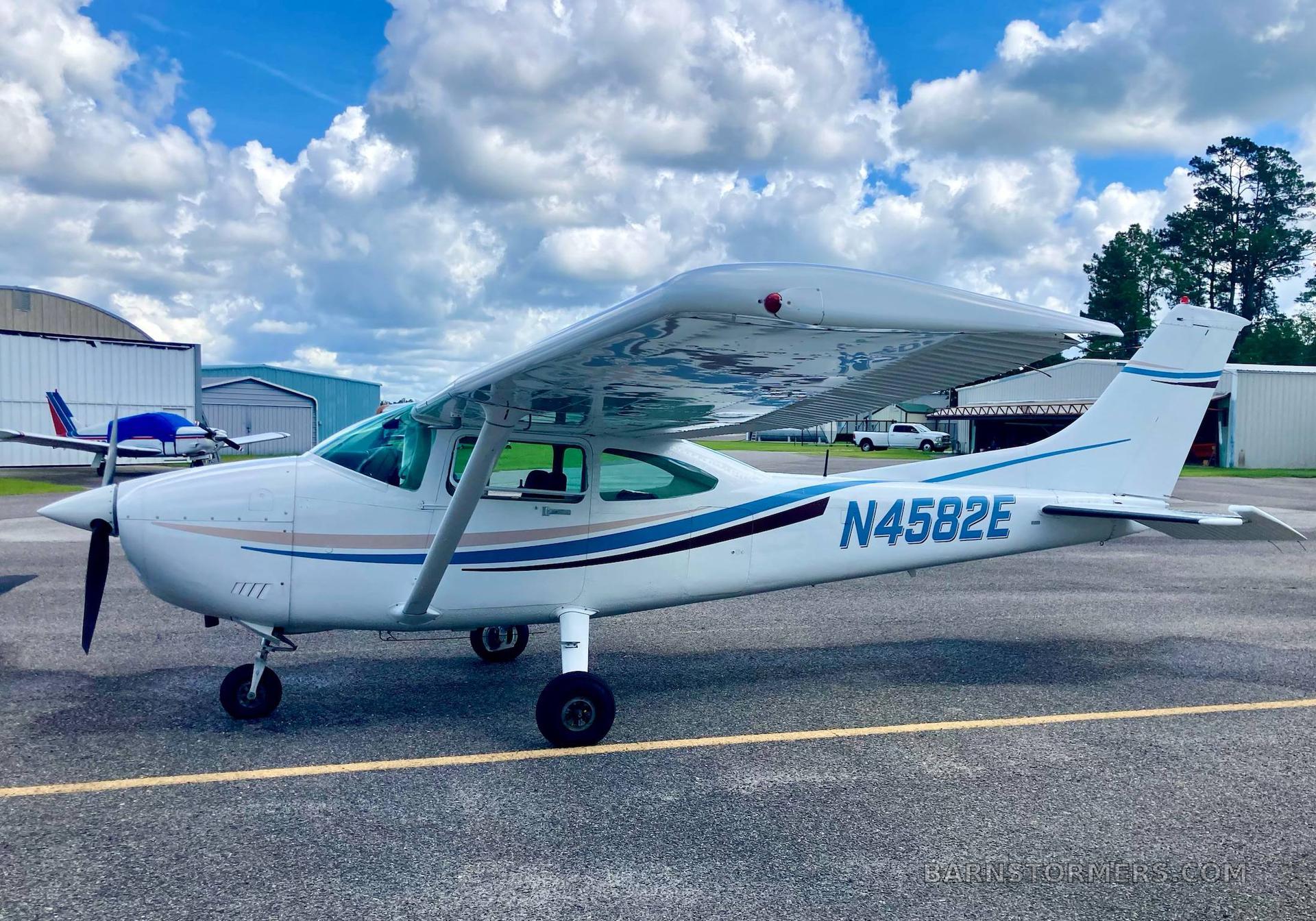 1982 Cessna 182