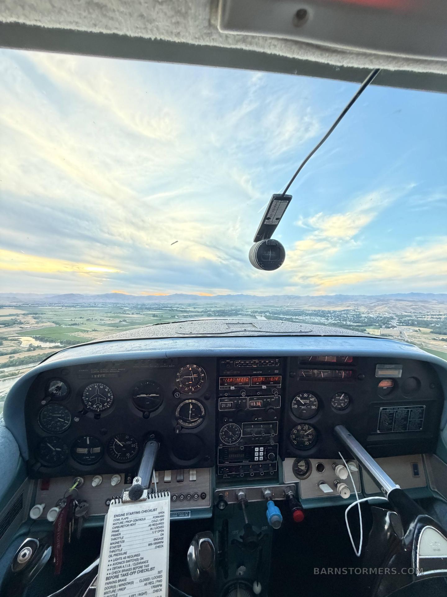1967 Cessna 182 thumbnail 4