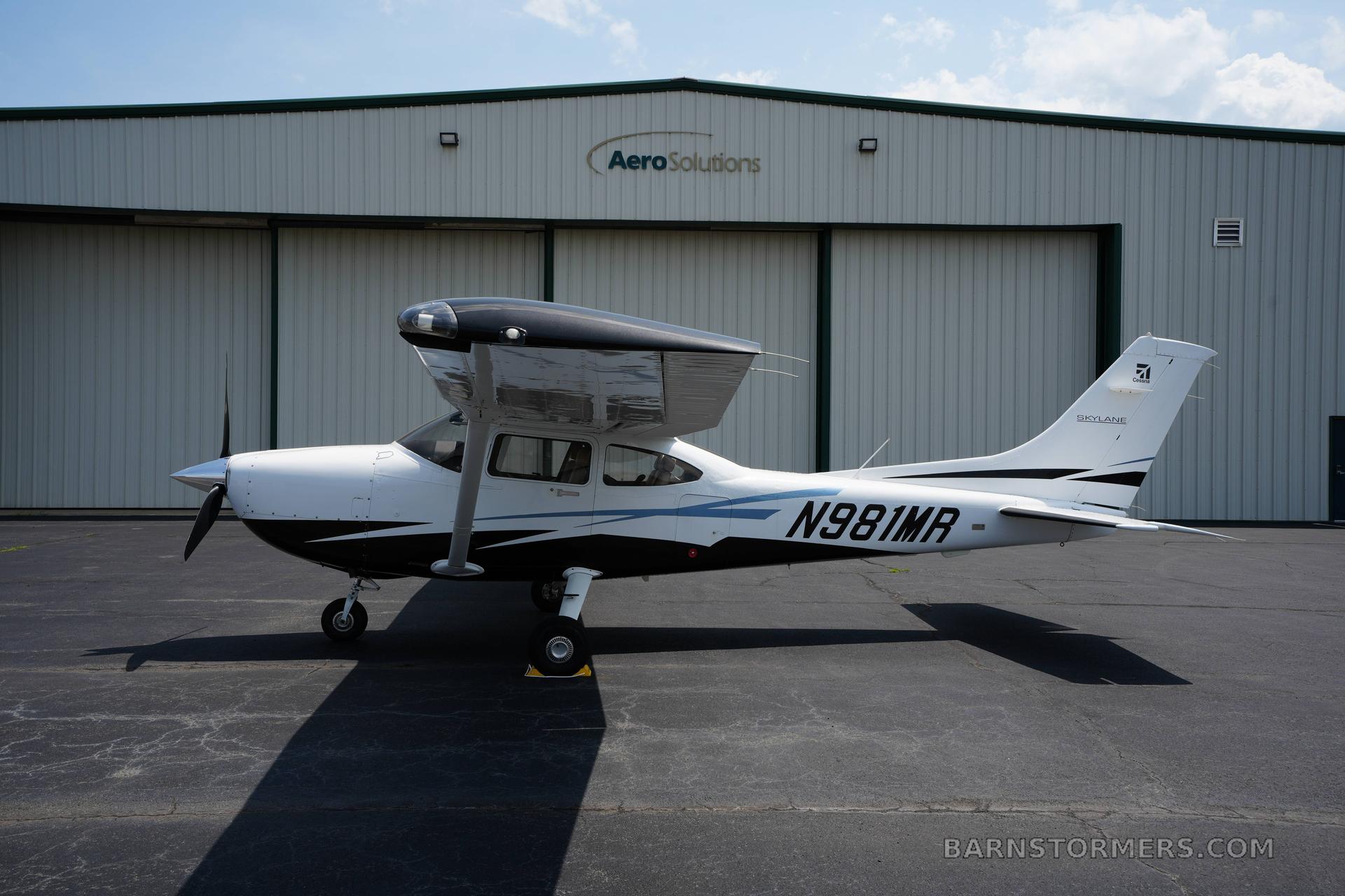 2010 CESSNA 182T SKYLANE 3