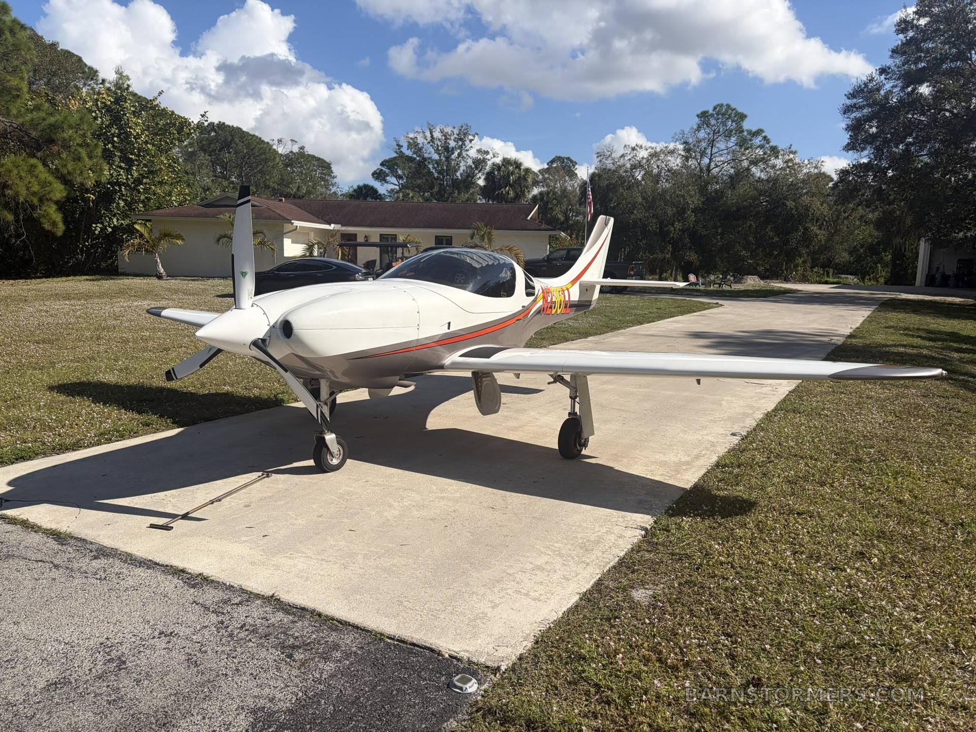 2001 LANCAIR LEGACY 4