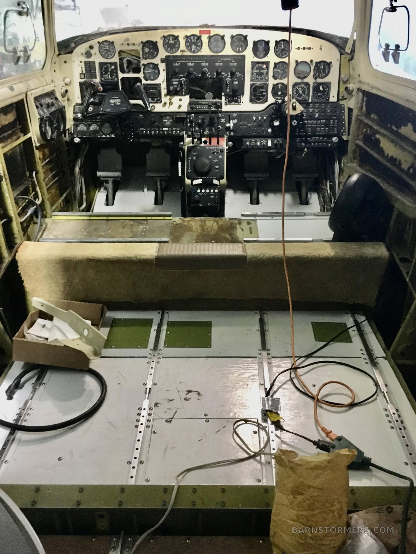 TWIN BONANZA J50 PROJECT 3