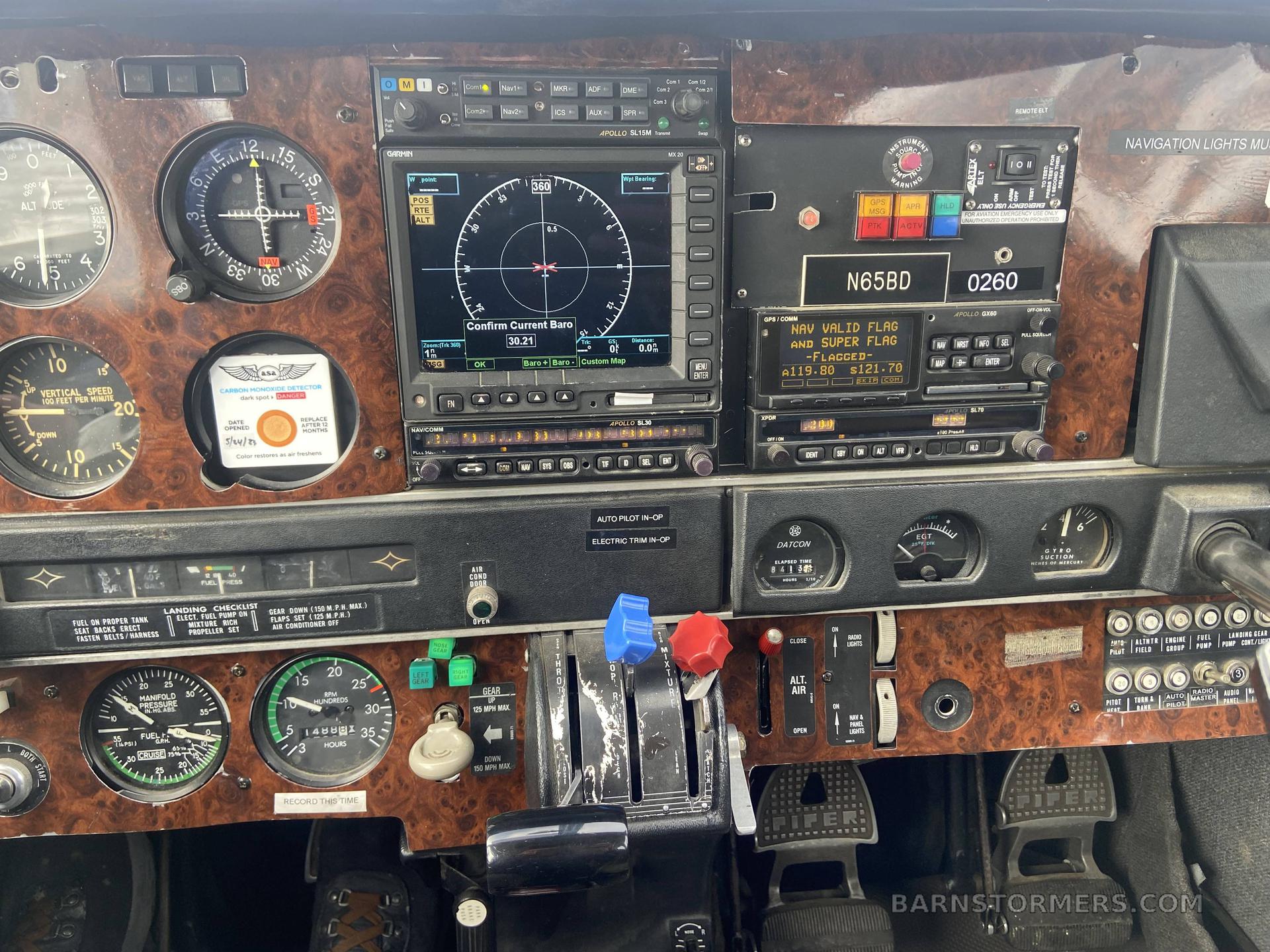1975 PIPER LANCE - PROP STRIKE 3