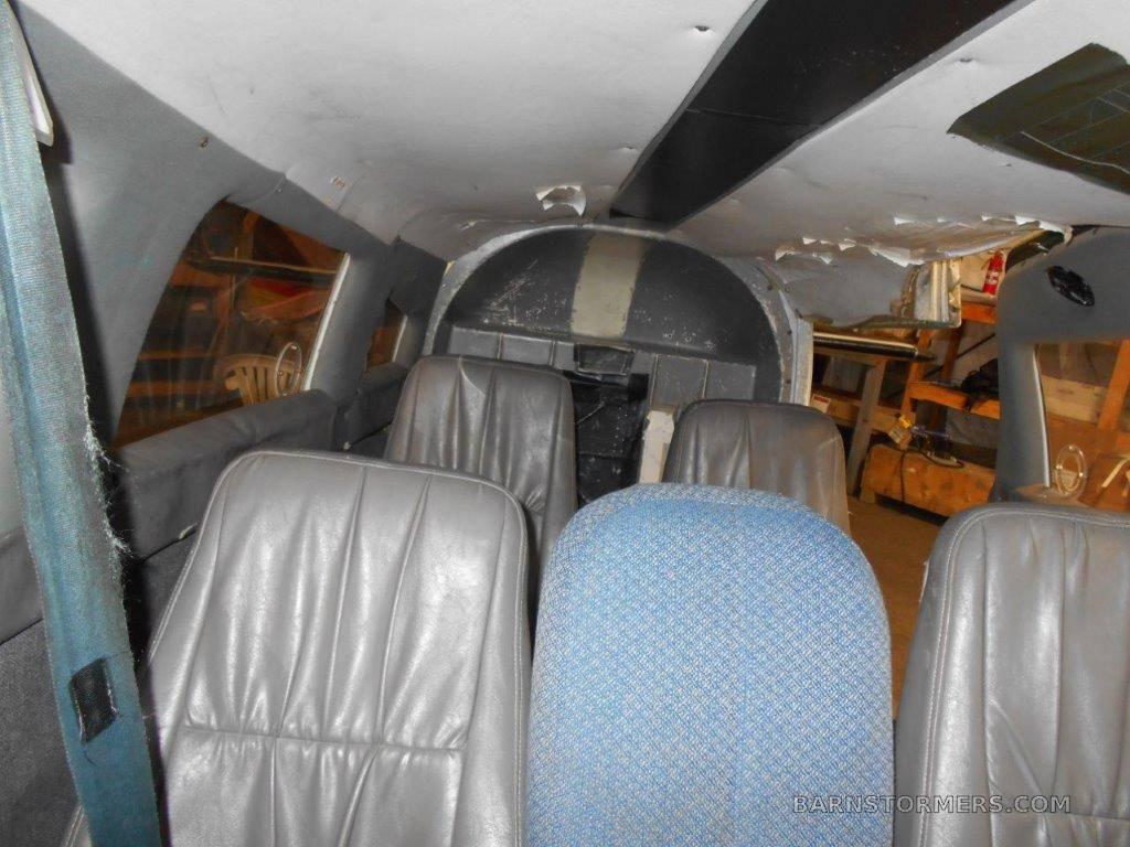 1975 PIPER LANCE - PROP STRIKE 5