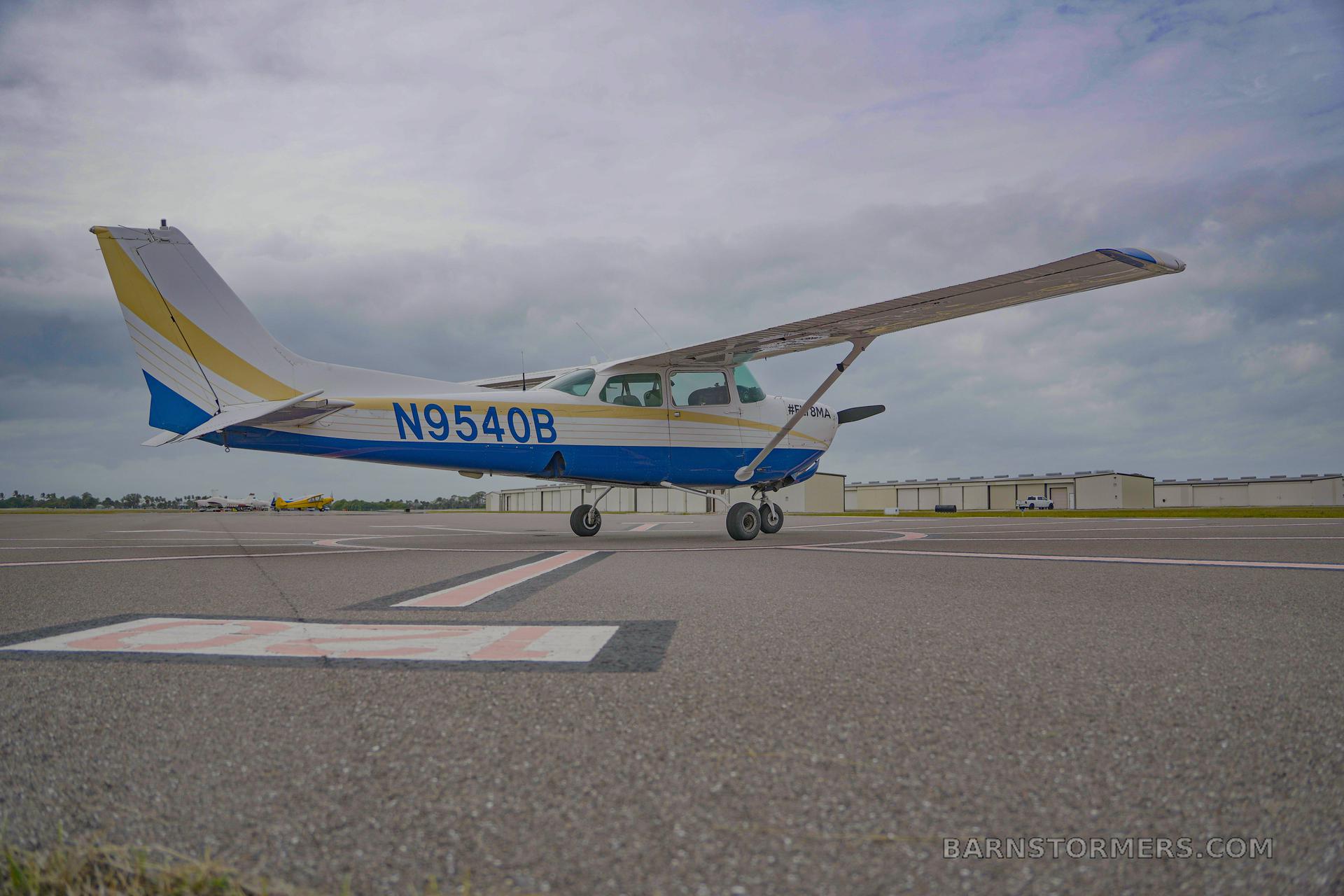1982 Cessna 172 thumbnail 5