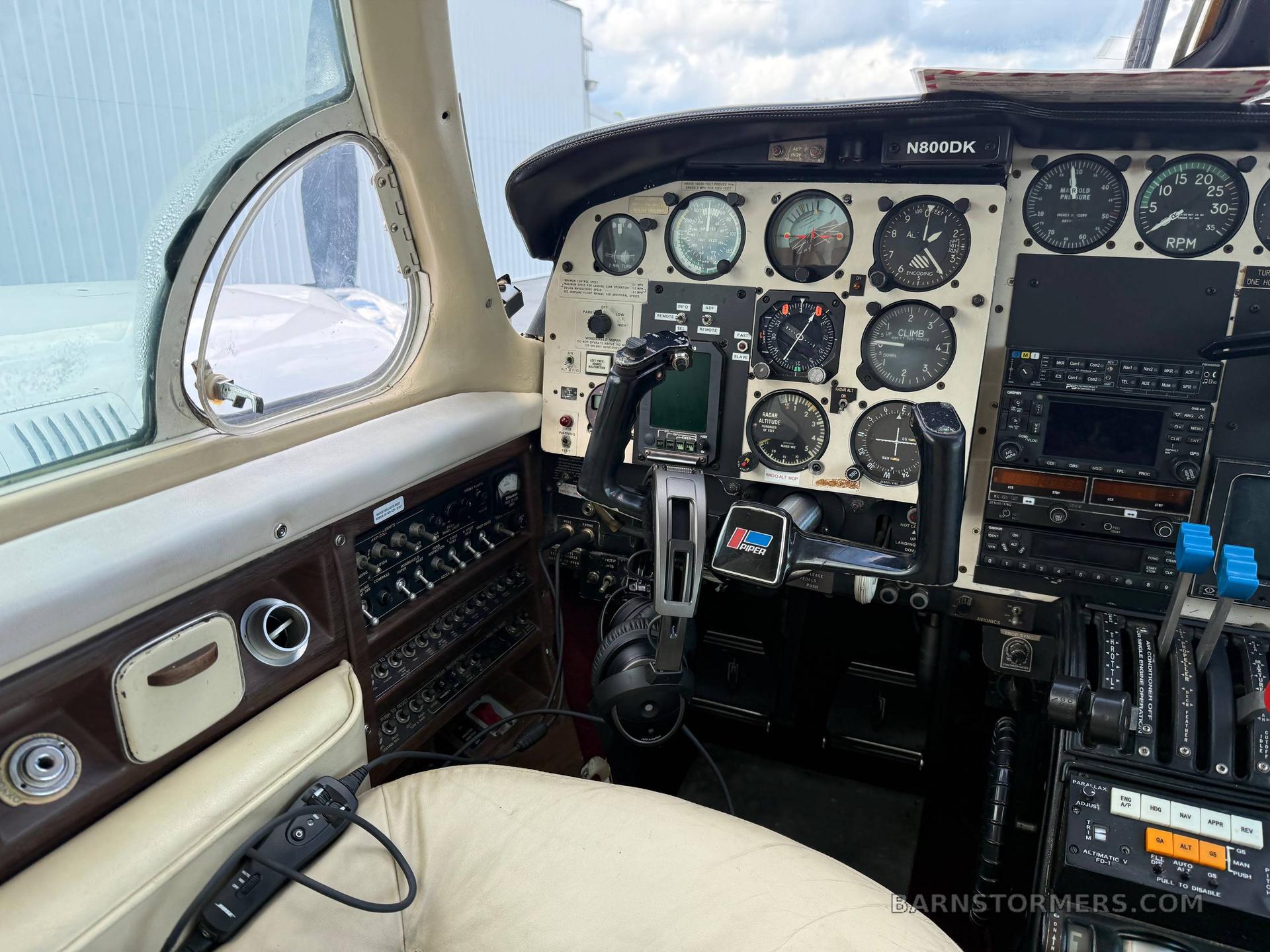 PIPER NAVAJO CR 3