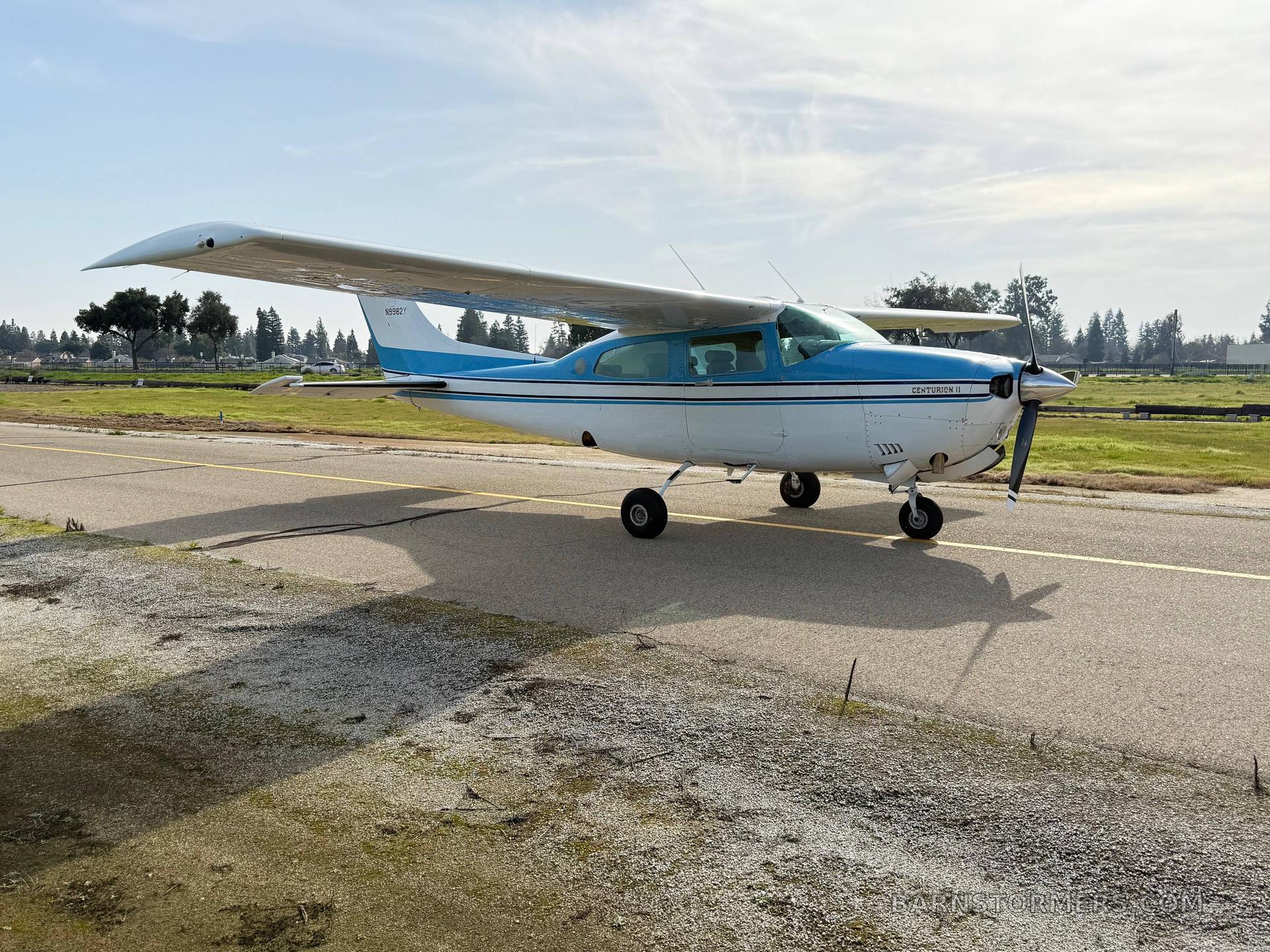 1982 T-210N AIR CONDITIONED 5