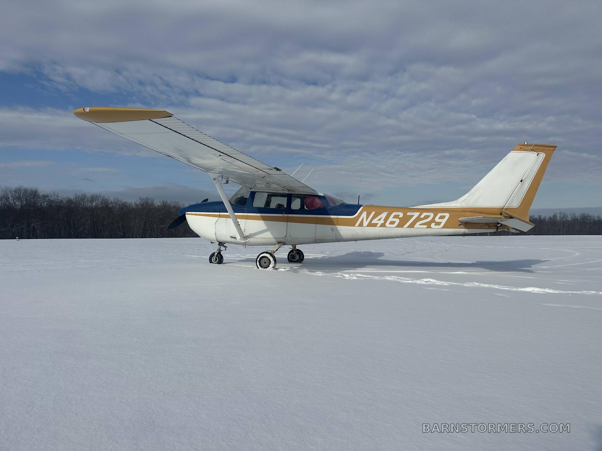 180 HP CESSNA 172K 5