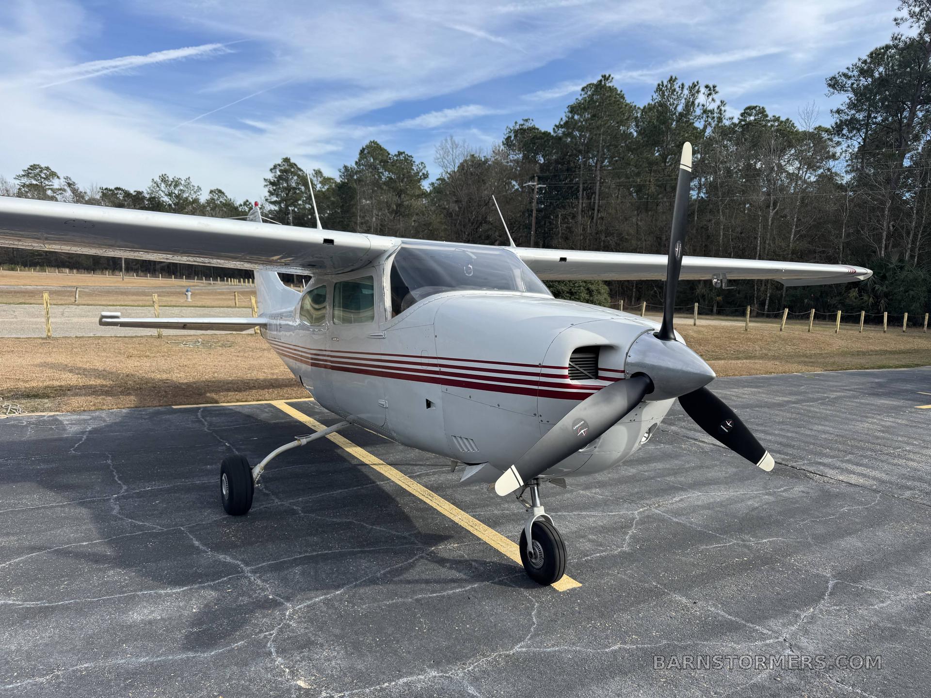 1973 Cessna 210 thumbnail 3