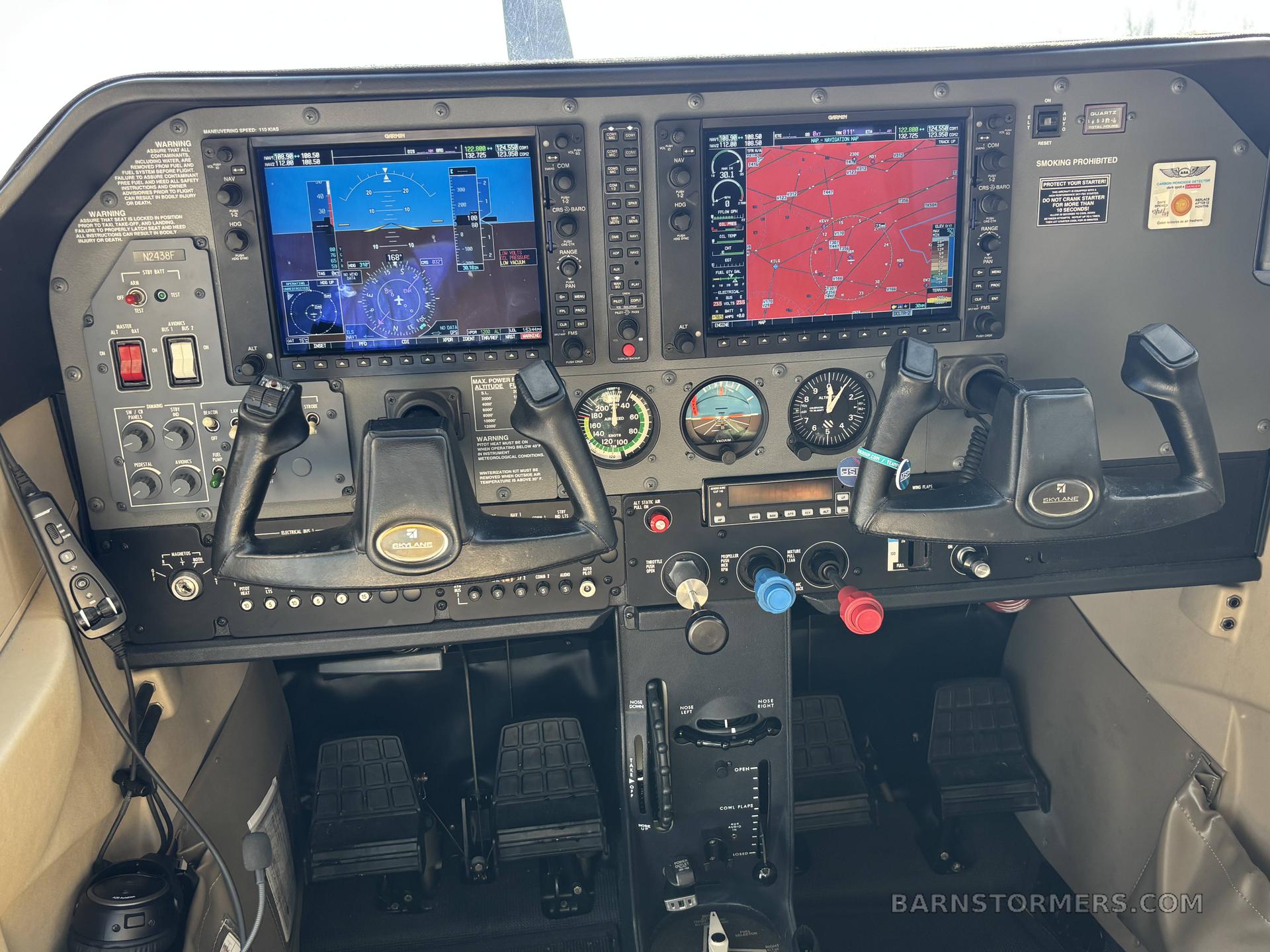 BEAUTIFUL CESSNA 182T 4