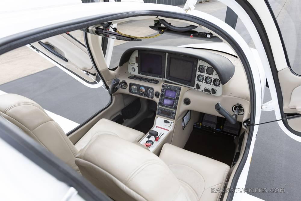 2004 CIRRUS SR22-G2 4