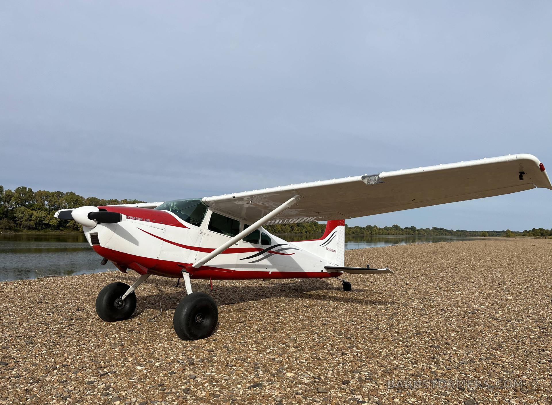 1962 Cessna 185 thumbnail 3