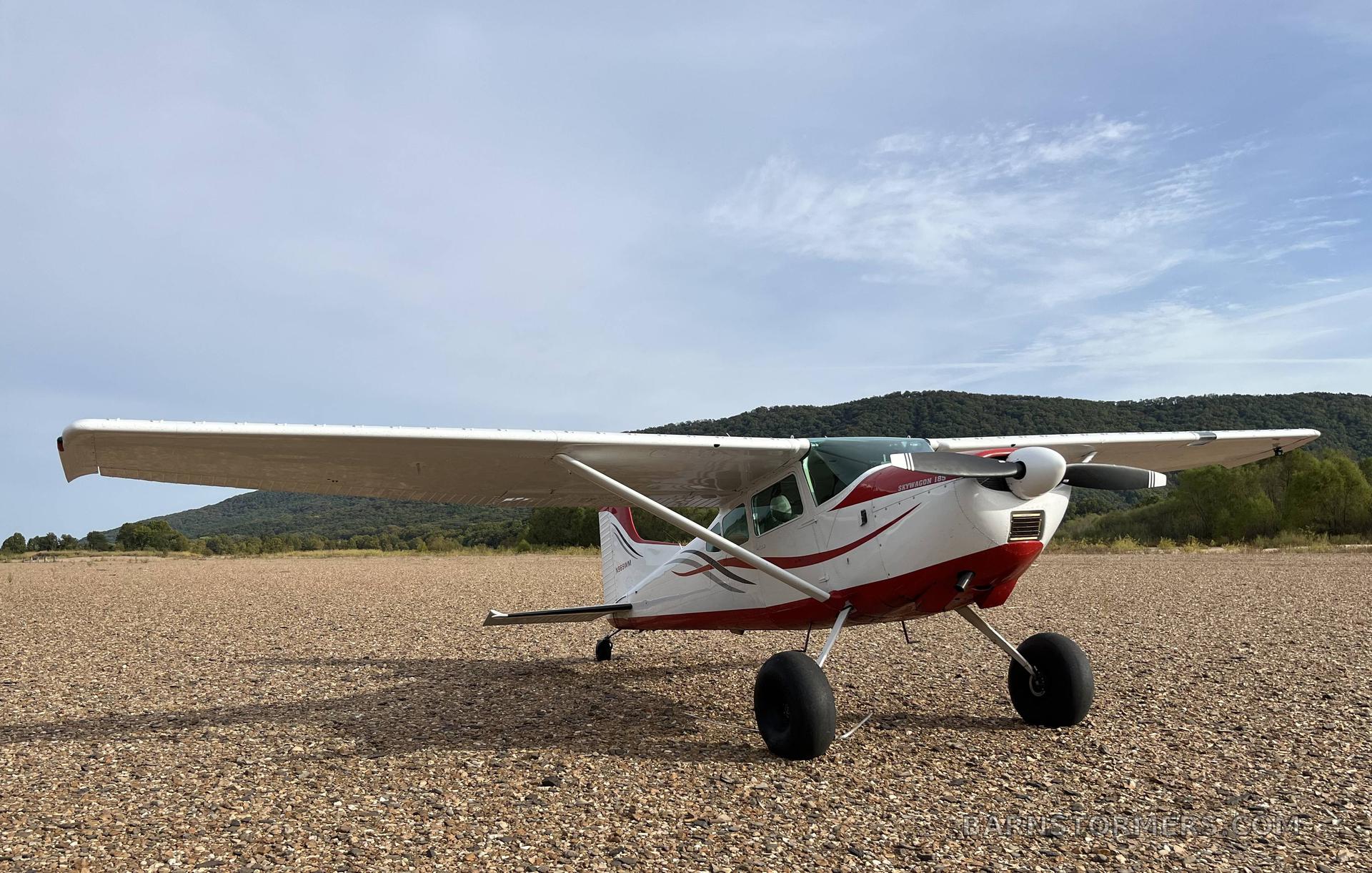 1962 Cessna 185 thumbnail 4