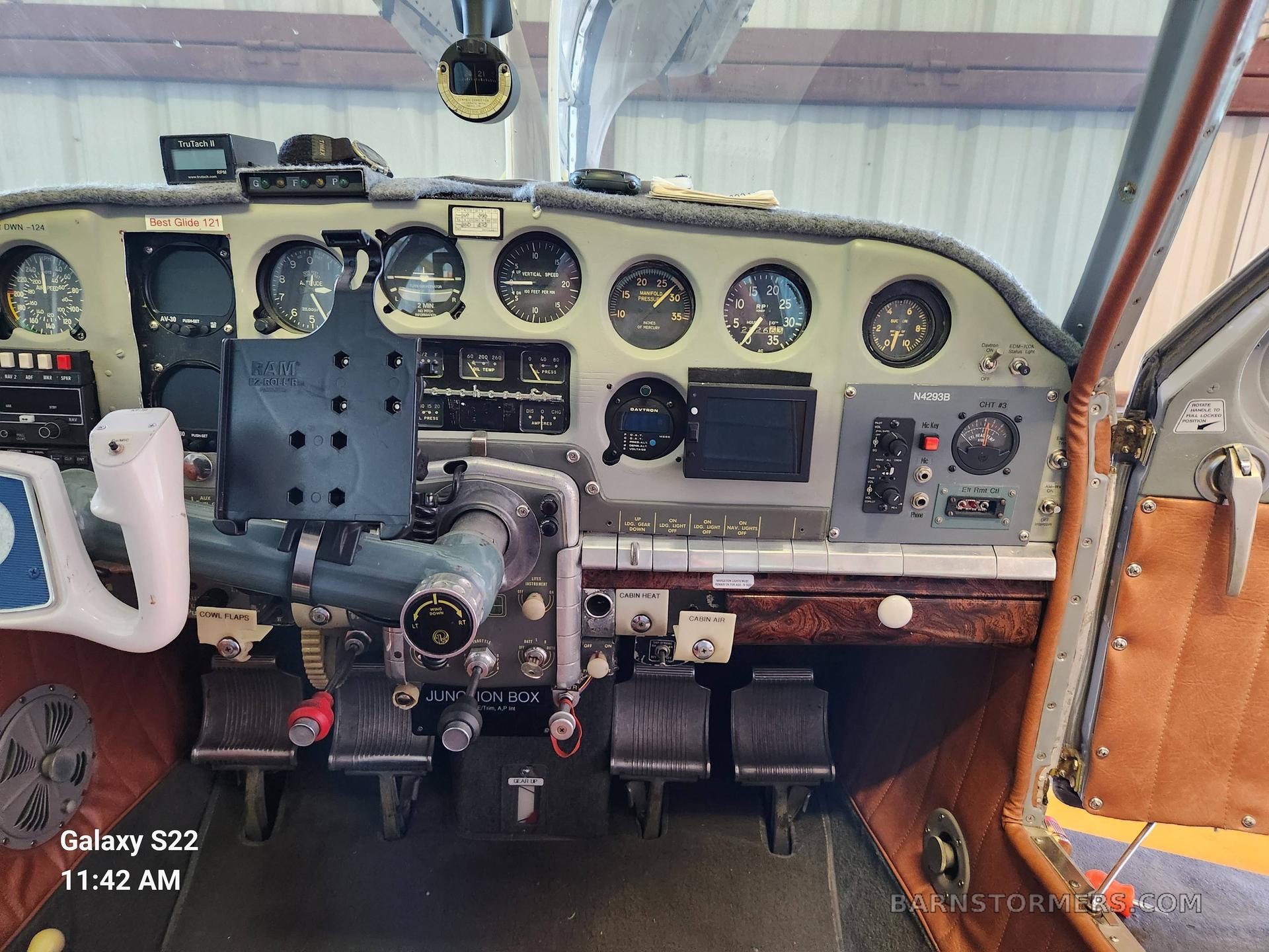 Beechcraft Bonanza thumbnail 3