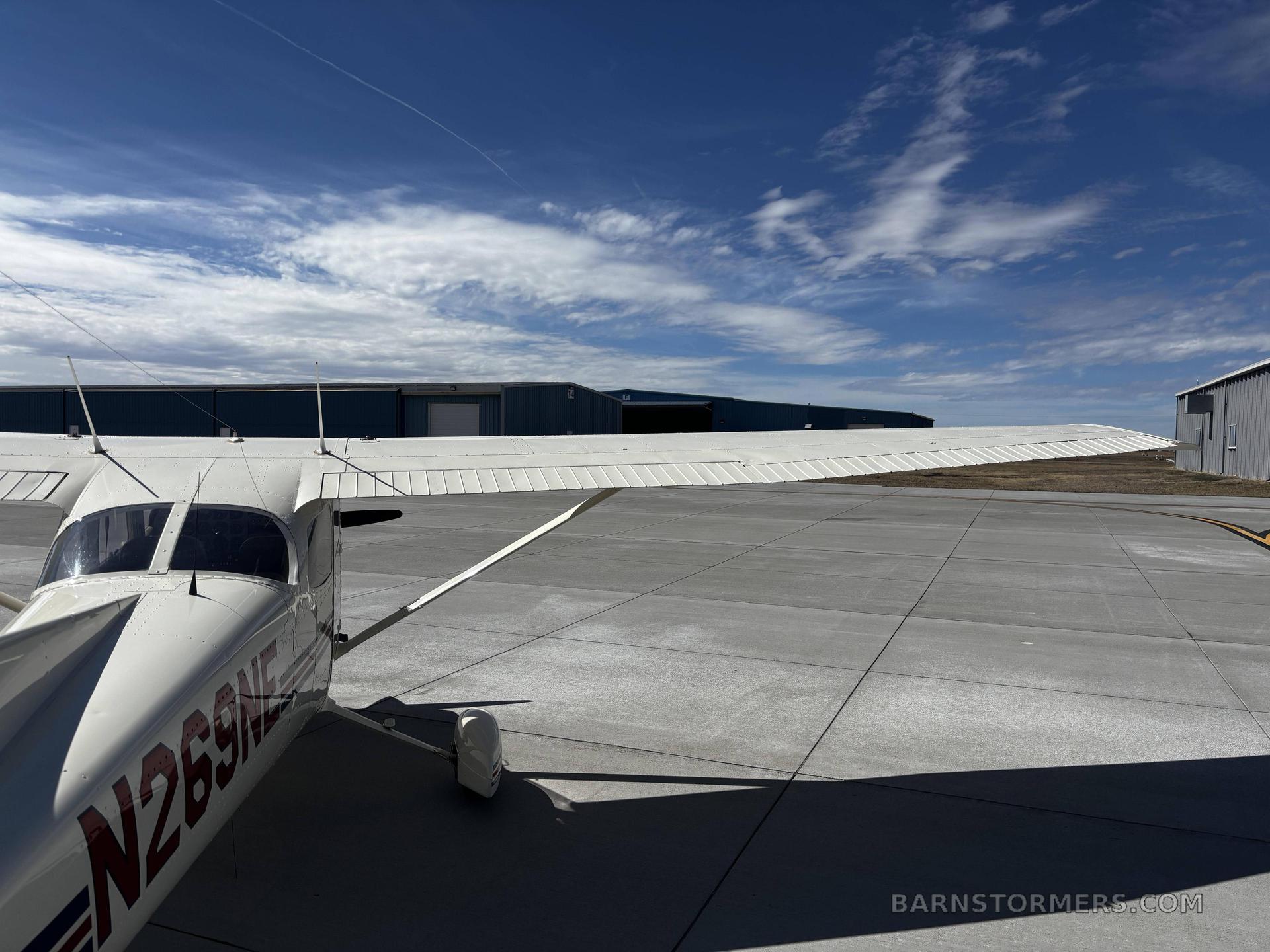 CESSNA 172N 4