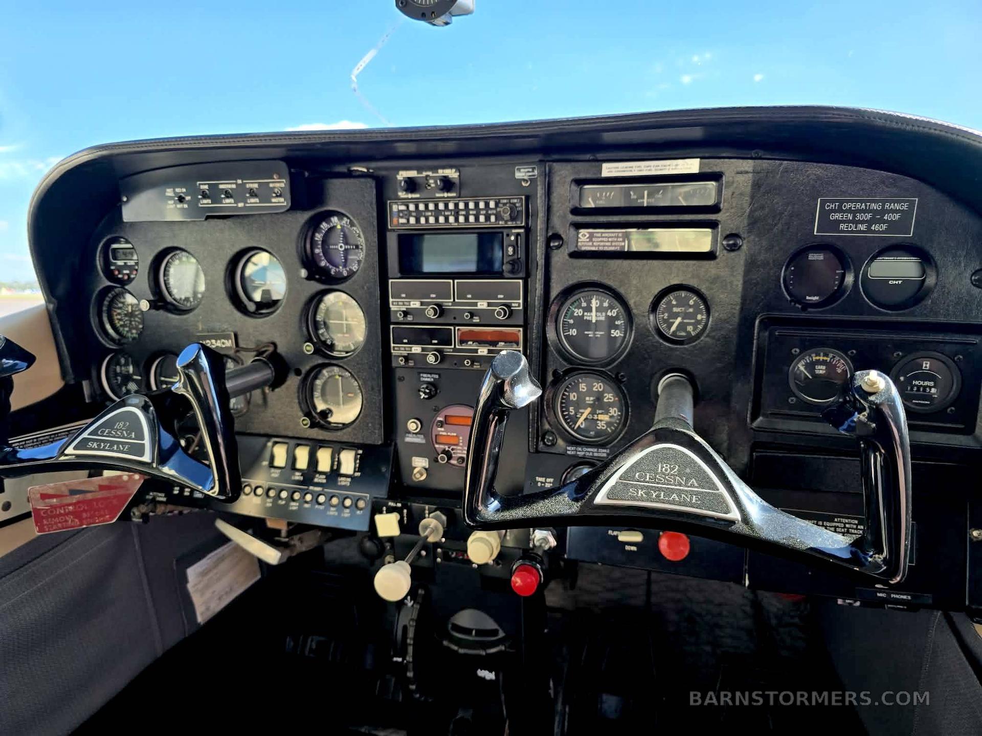 1966 CESSNA 182K 3