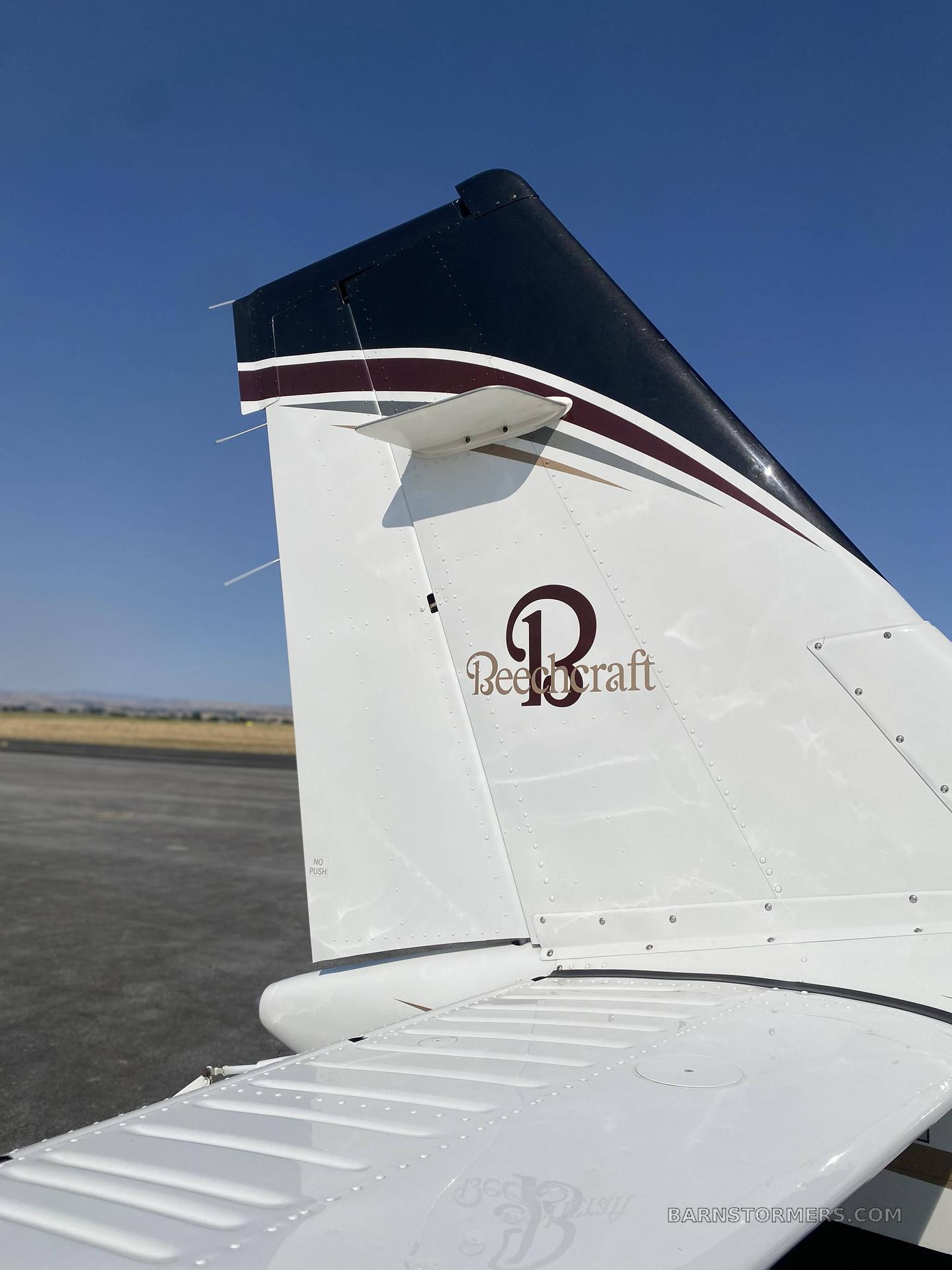 1987 BEECHCRAFT F33A BONANZA 4