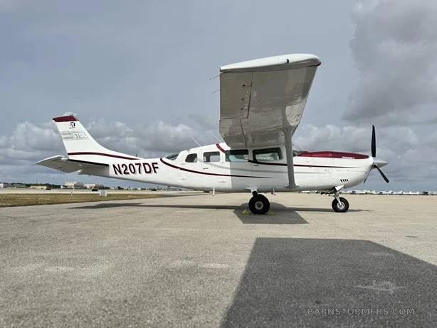 1978 Cessna 207 thumbnail 2