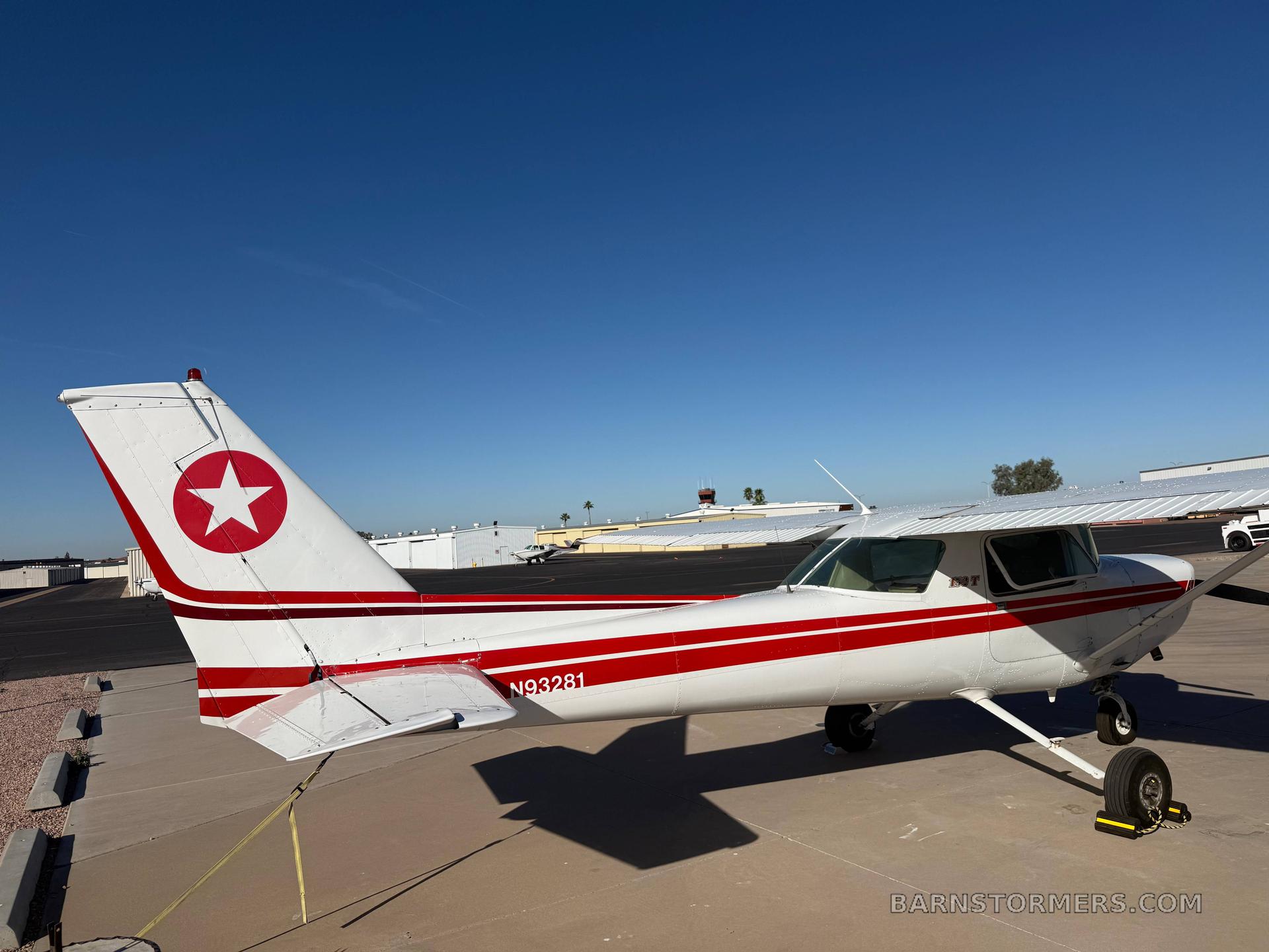 1981 Cessna 152 thumbnail 3