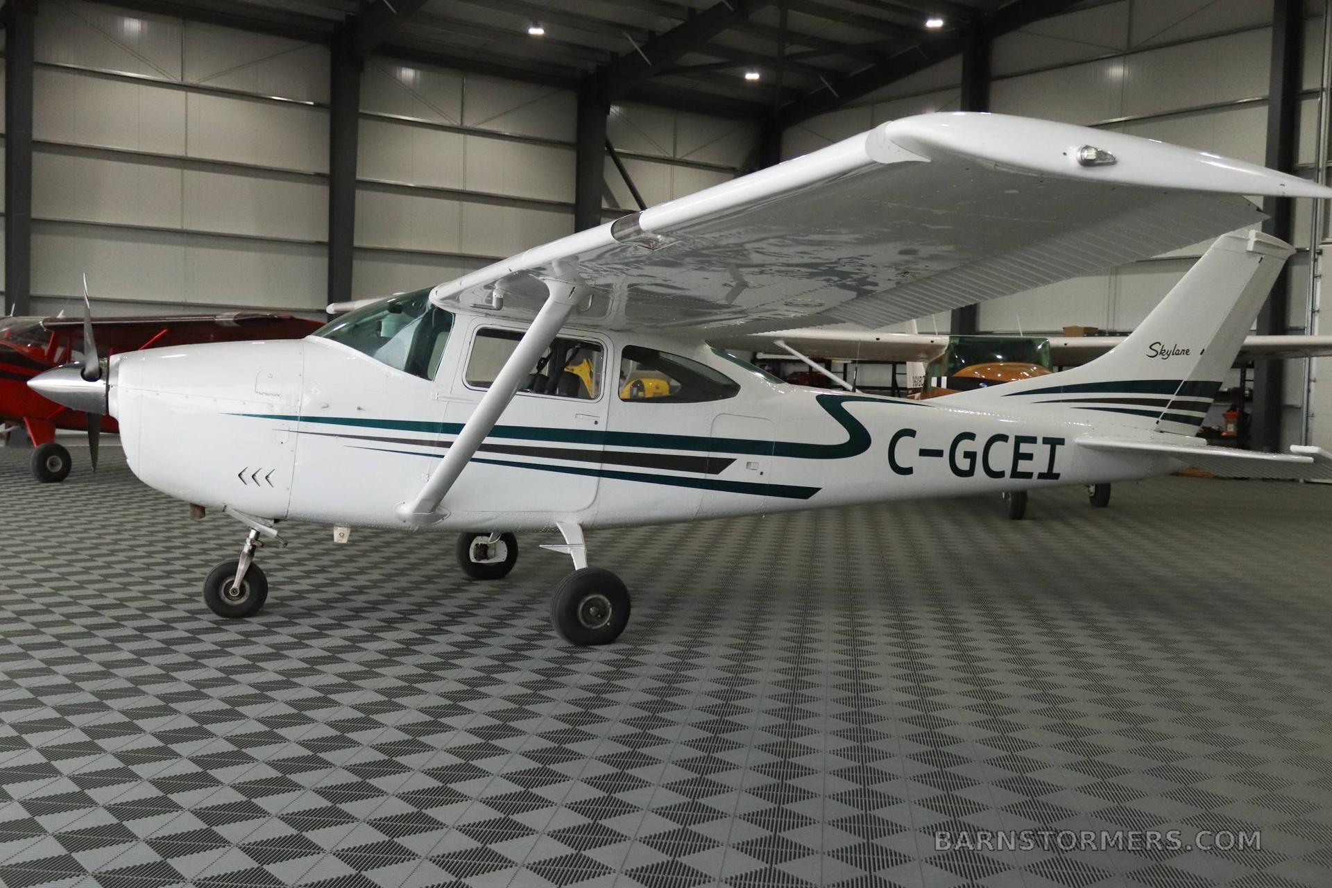 1968 Cessna 182 thumbnail 4