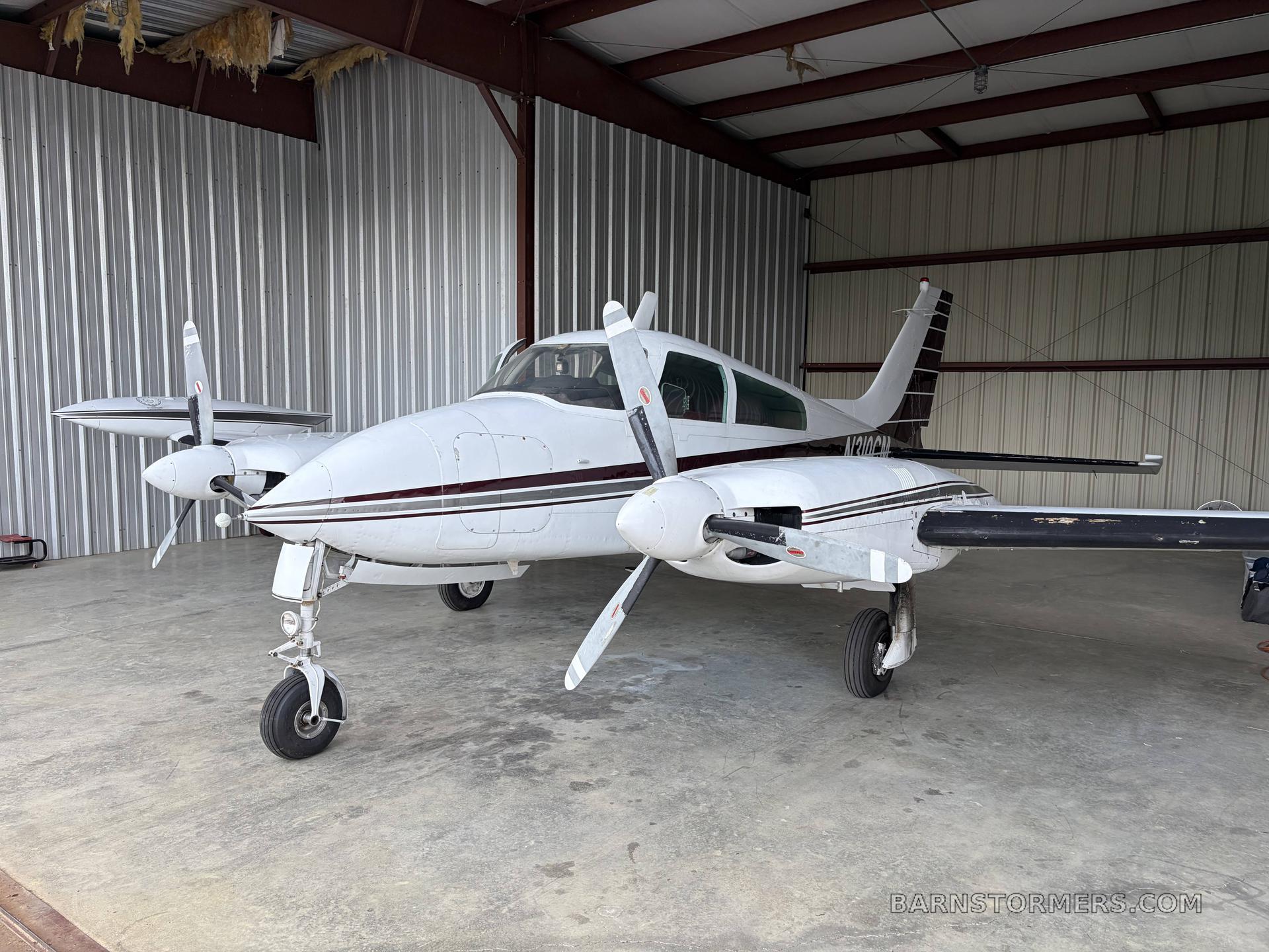 1969 Cessna 310 thumbnail 2