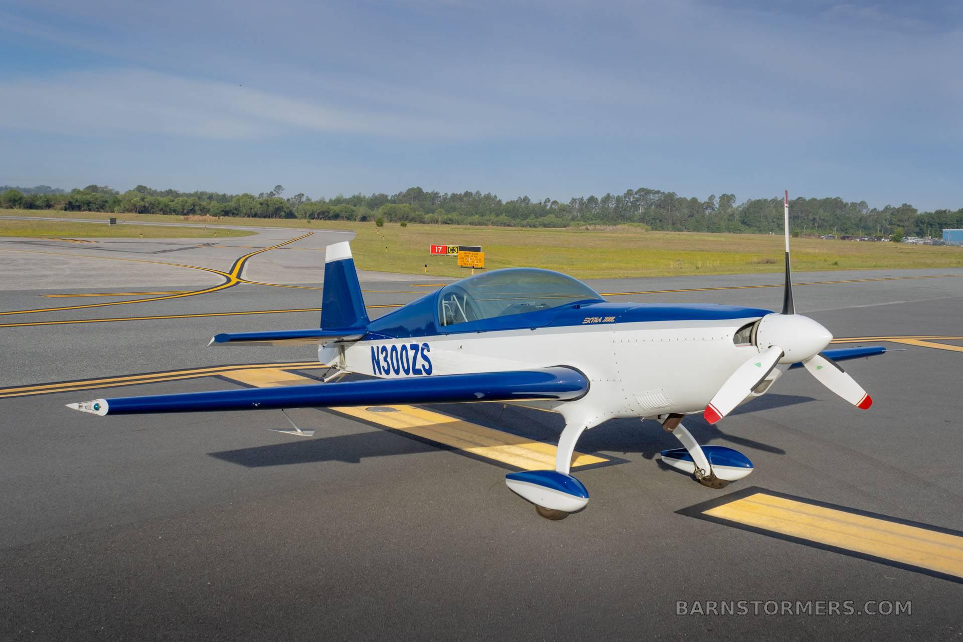 2002 EXTRA 300L 4