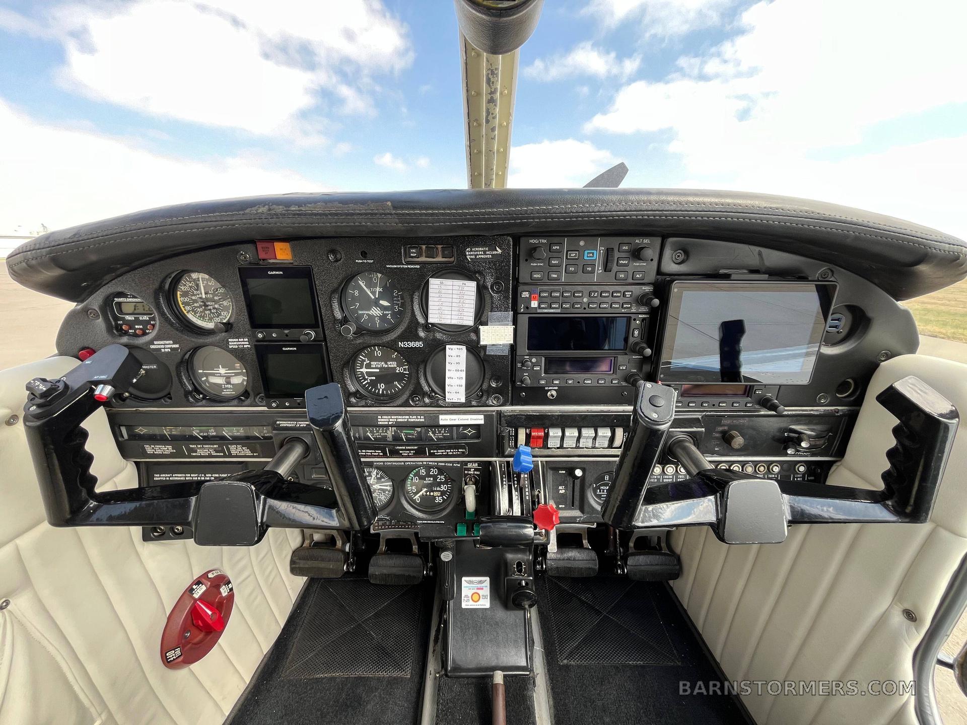 1975 Piper Arrow thumbnail 4