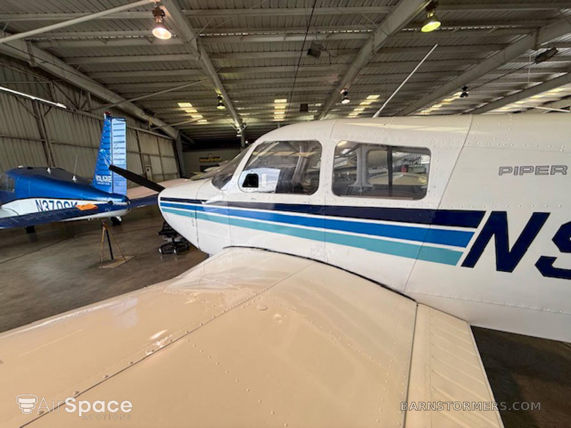 1976 PIPER CHEROKEE 140/160 4