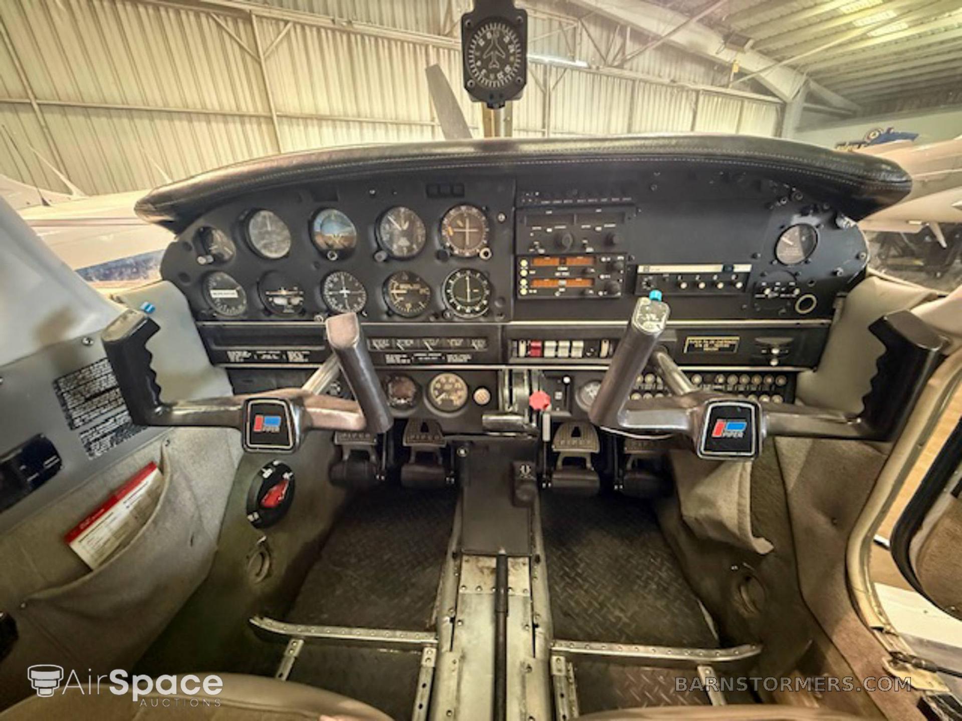 1976 PIPER CHEROKEE 140/160 5