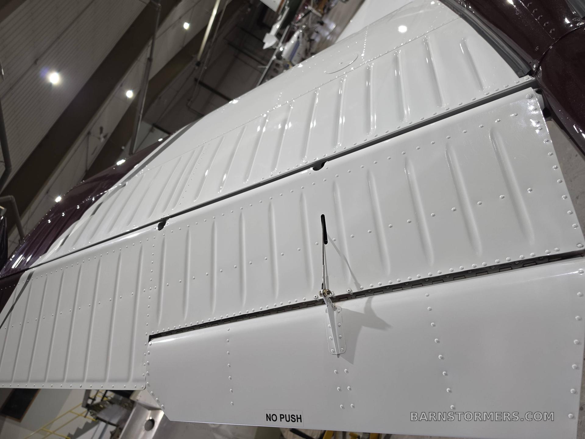 BEACHCRAFT BONANZA S35 IO520 4