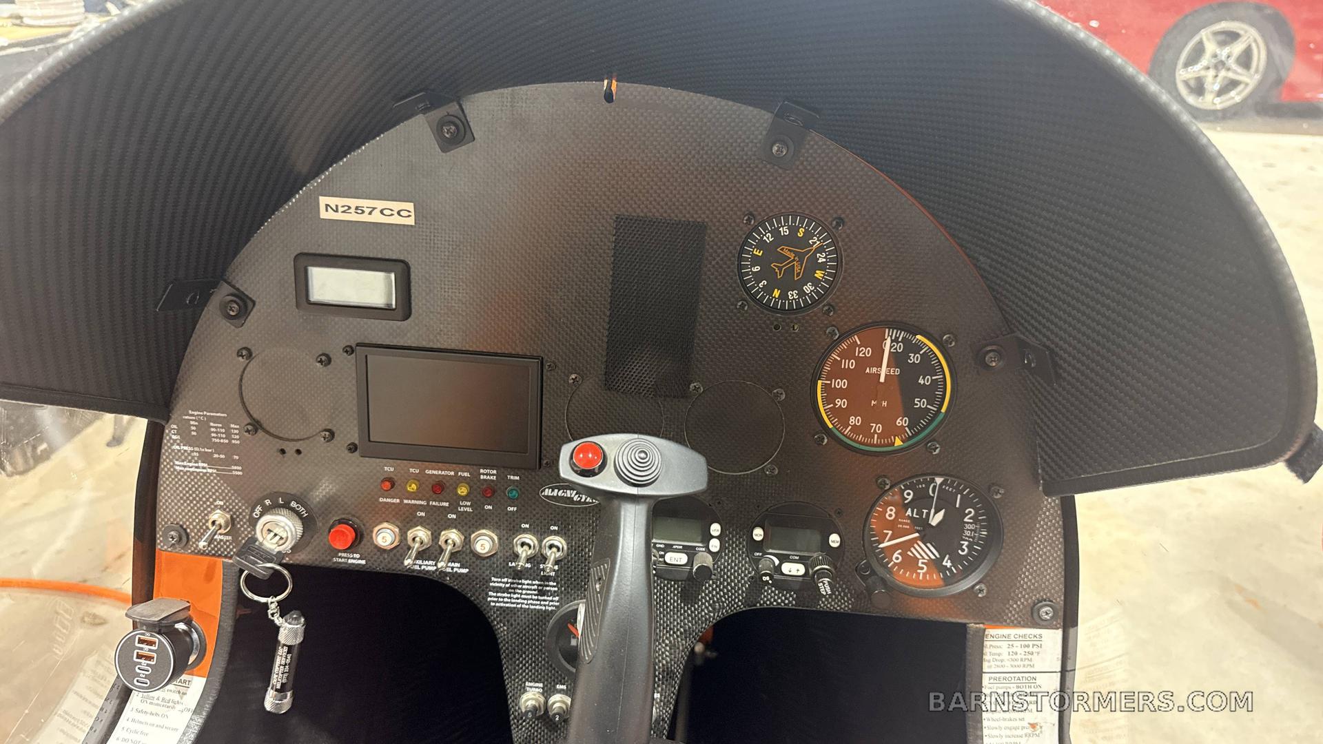 2023 MAGNI M16 TRAINER-126HRS 4