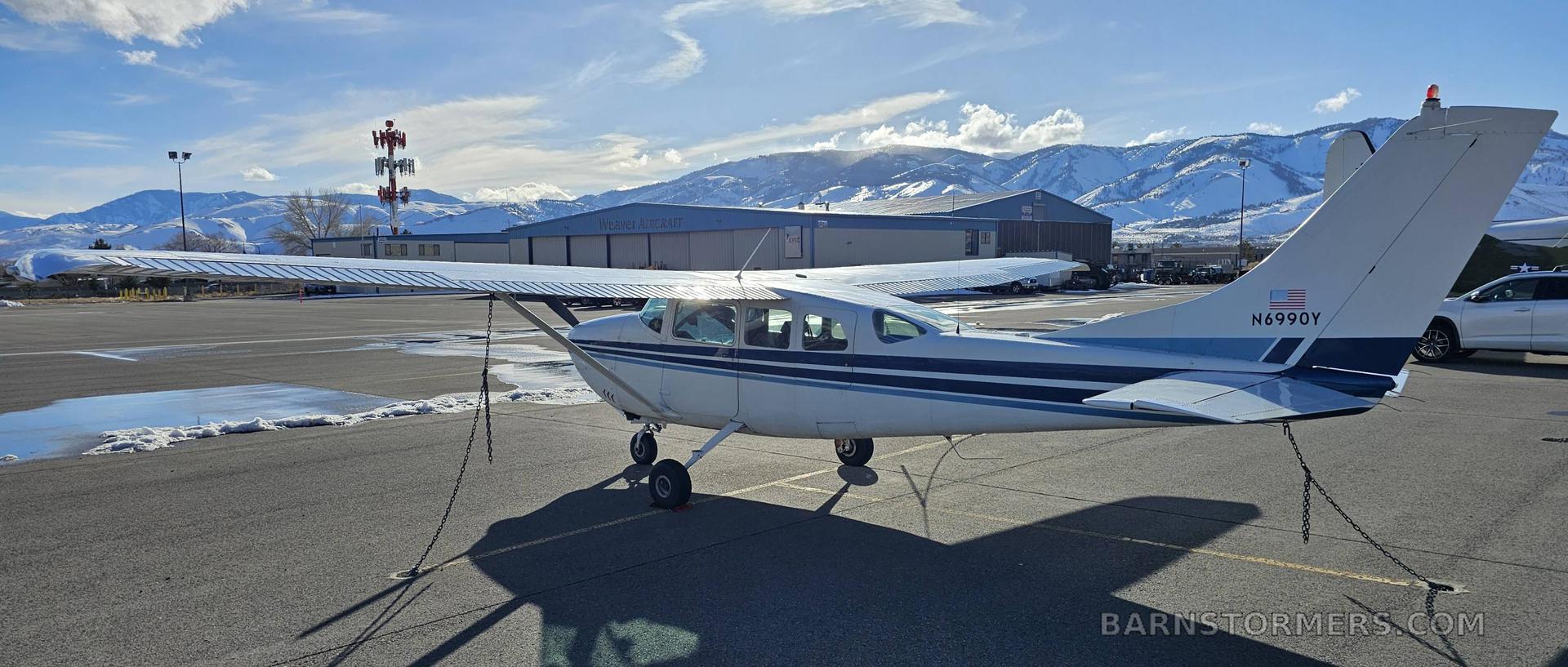 1964 Cessna 210 thumbnail 4