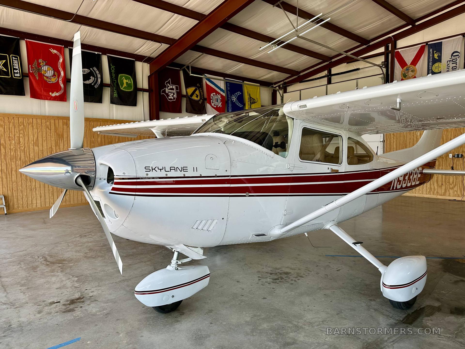 1984 Cessna 182 thumbnail 4