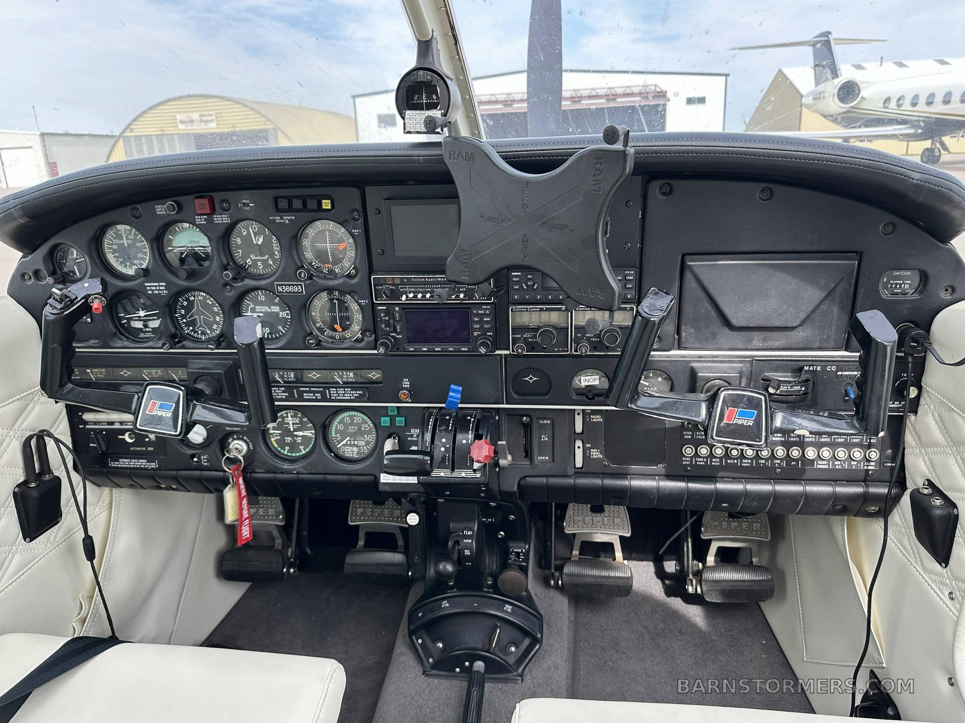 '78 PIPER LANCE TURBO II 4