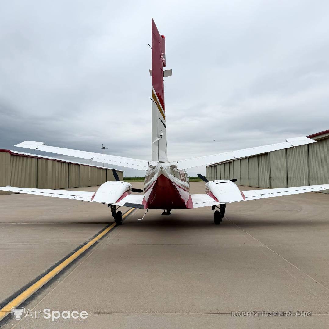 1976 BEECH B-60 DUKE | 2889W 3