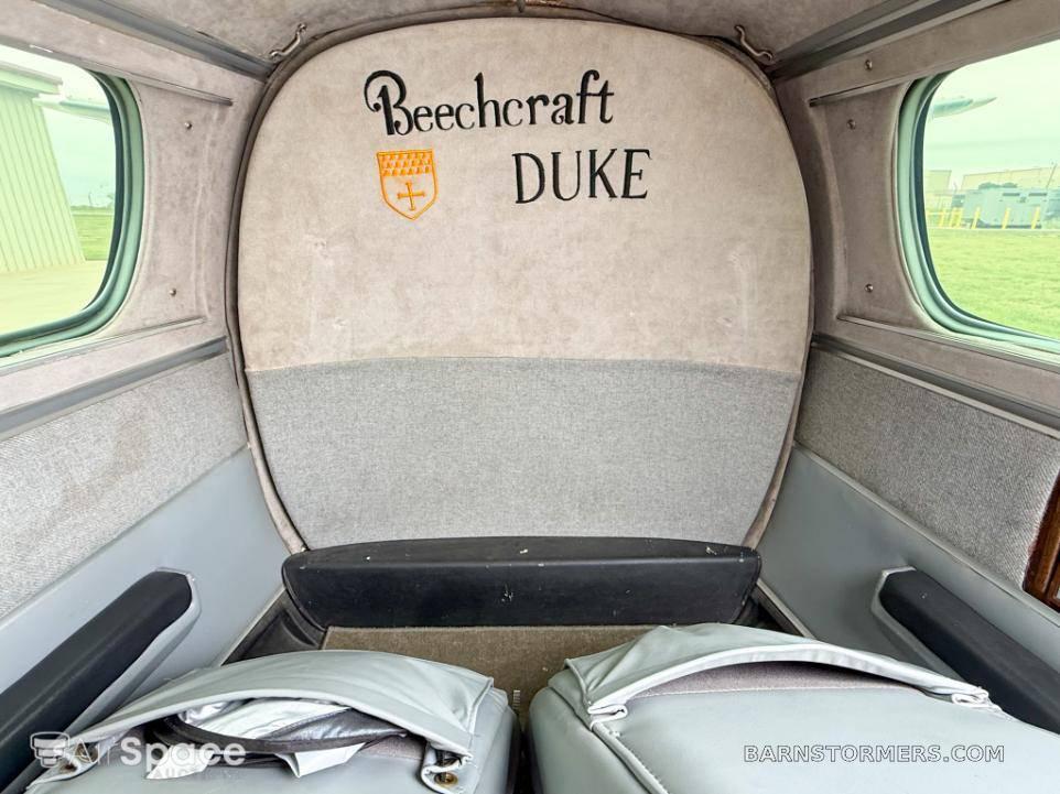 1976 BEECH B-60 DUKE | 2889W 5