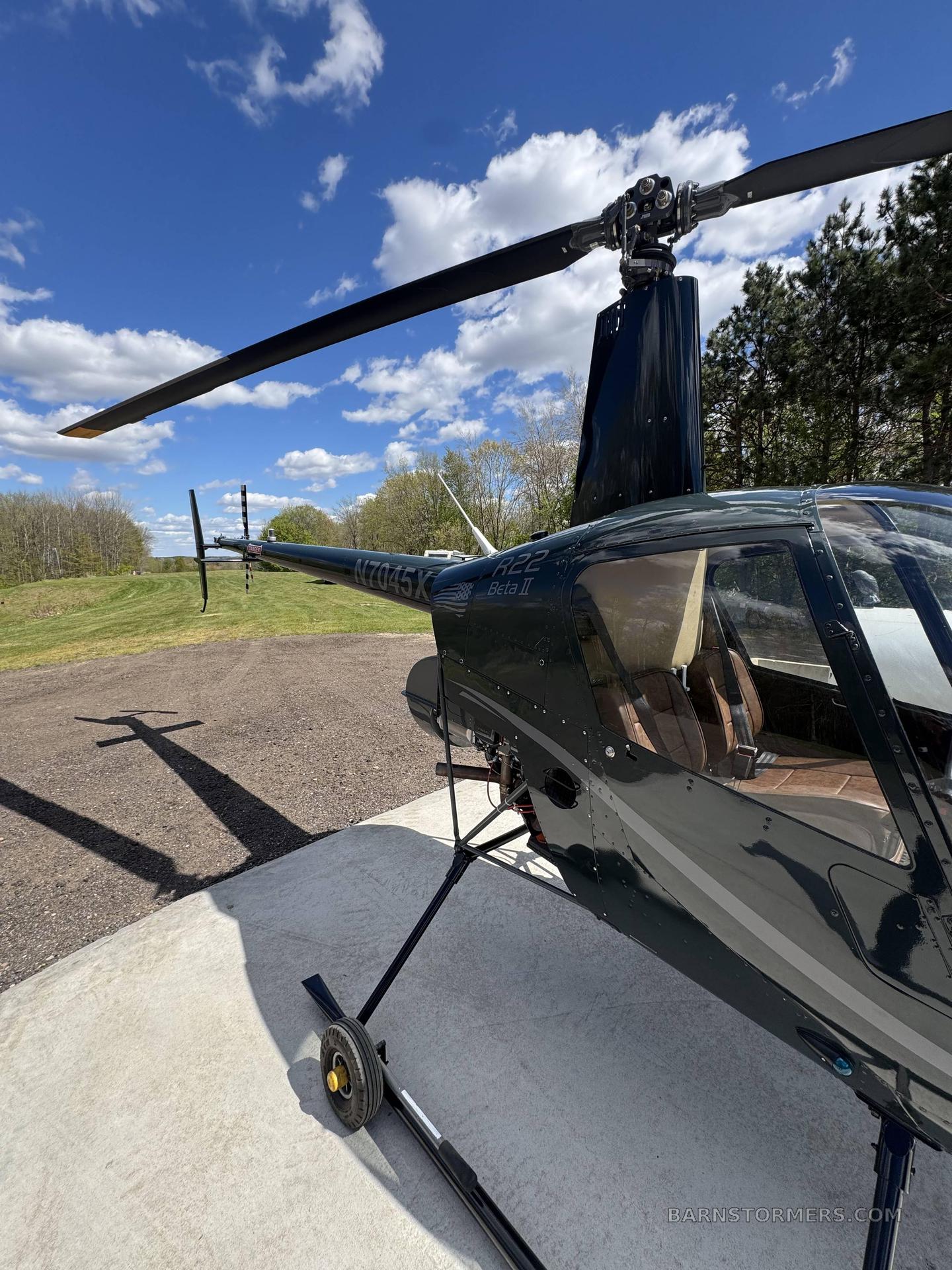 R22 BETA II FOR SALE 4