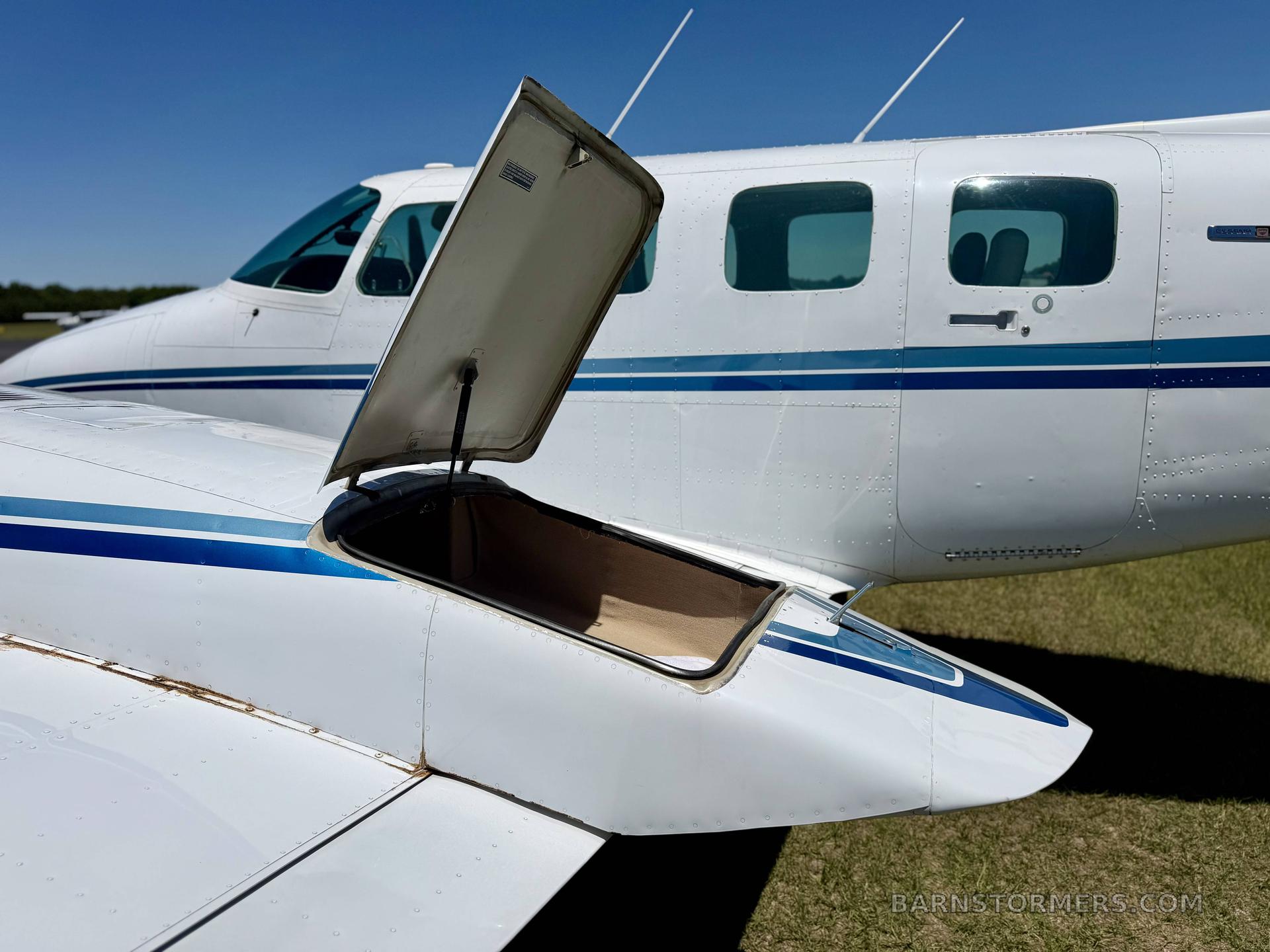 1982 CESSNA T303 CRUSADER 5