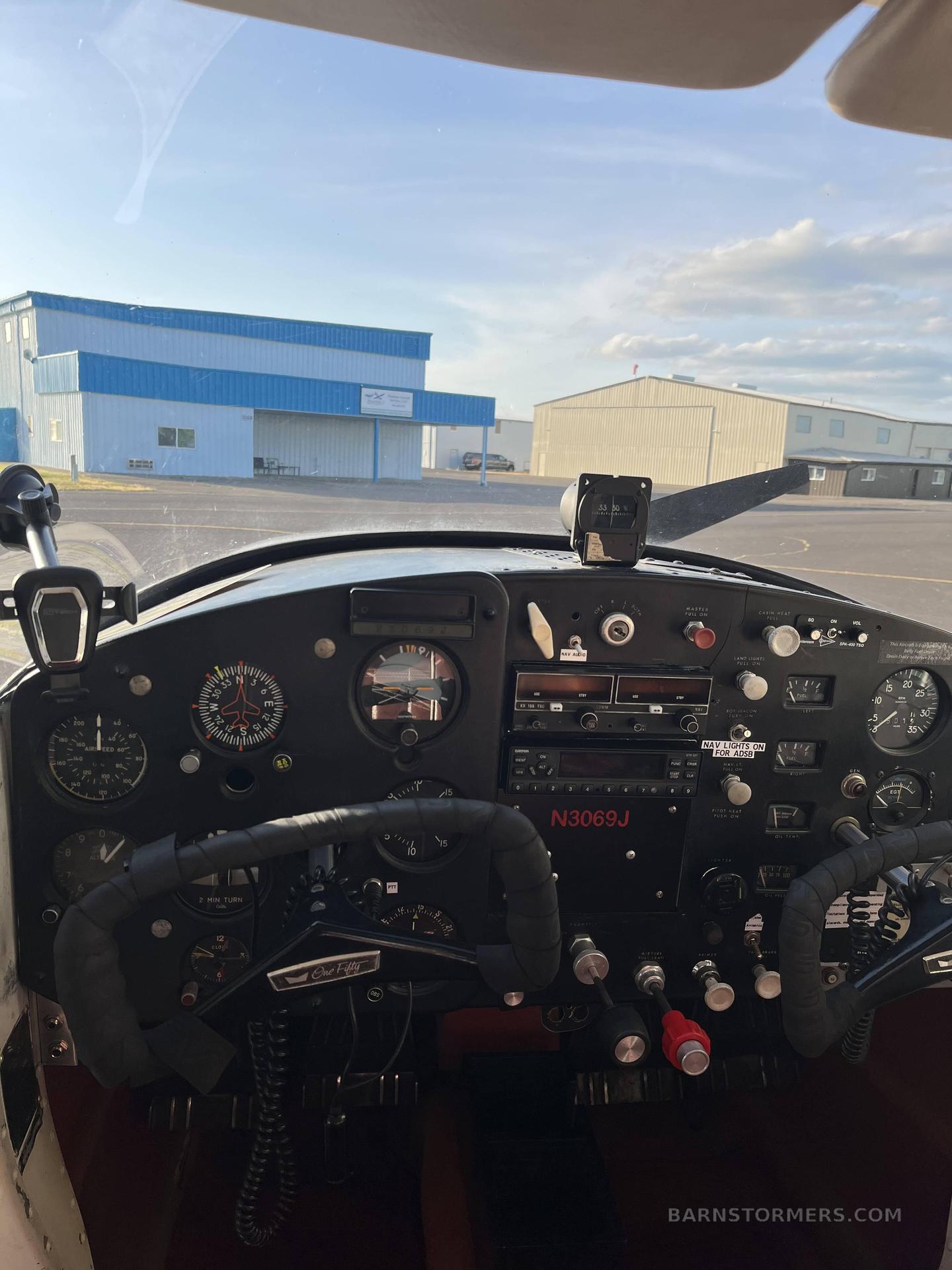 CESSNA 150E *MANUAL FLAPS* 3