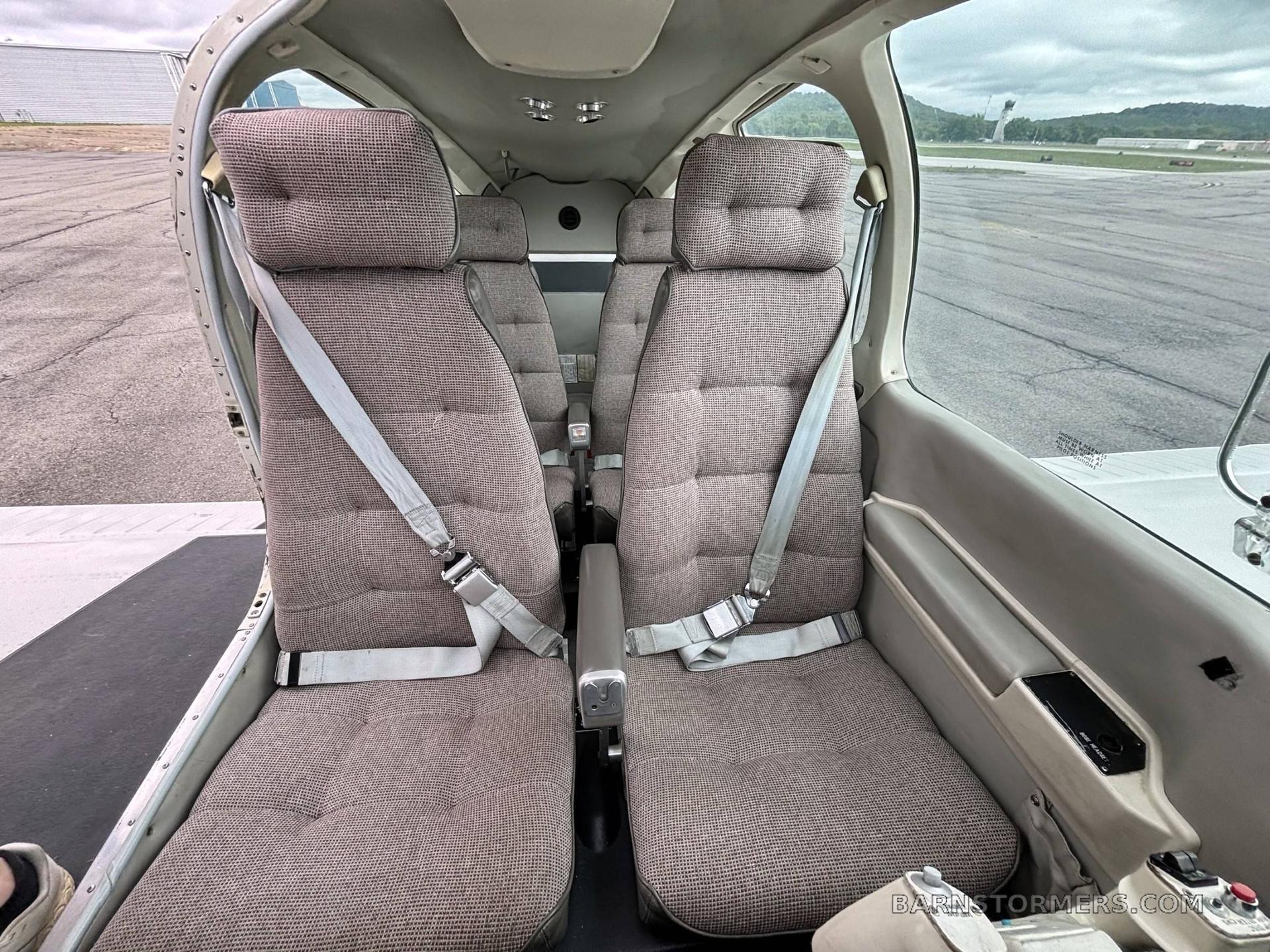 1988 BEECHCRAFT F33A BONANZA 4