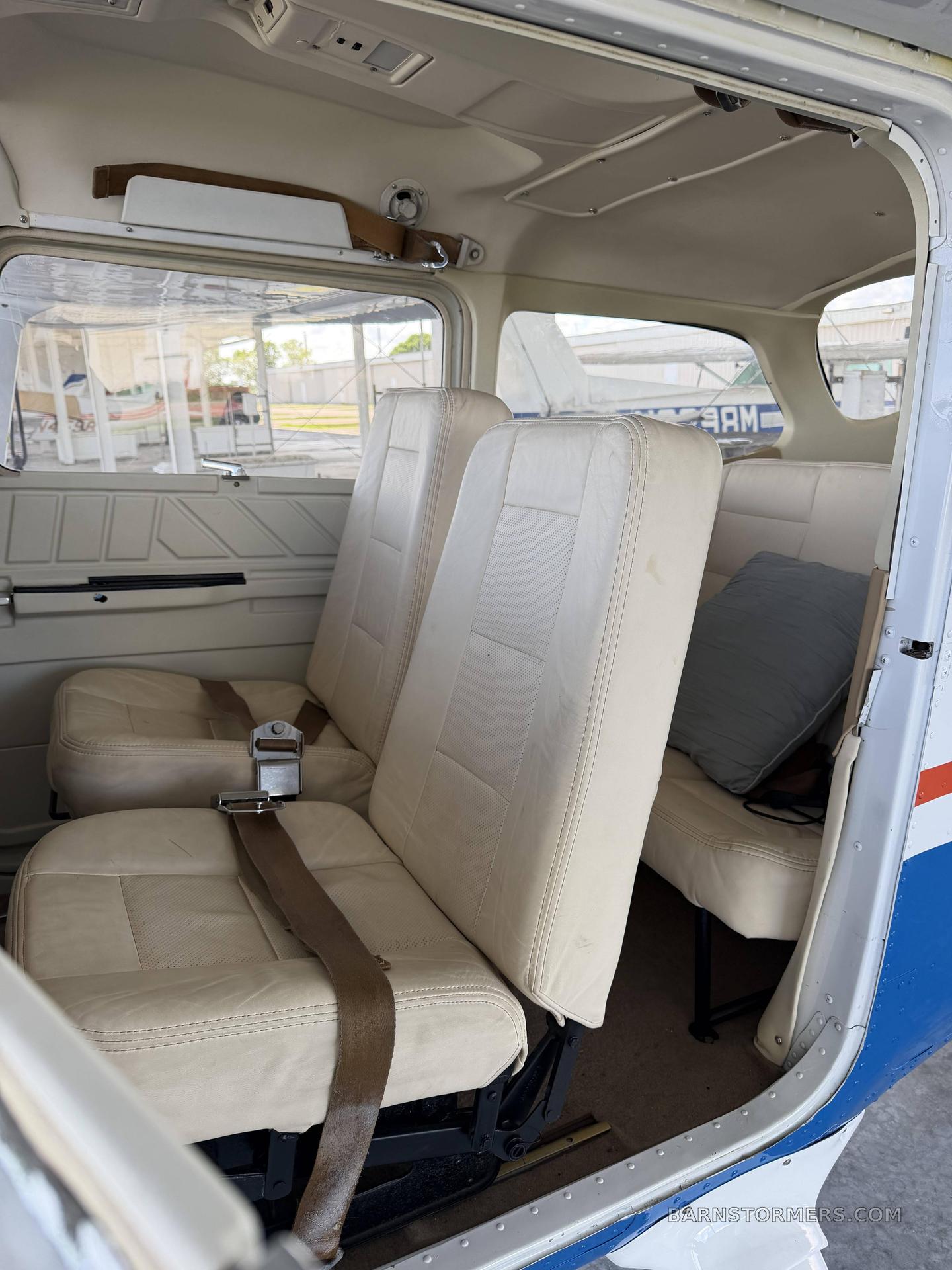 Cessna 172 thumbnail 5