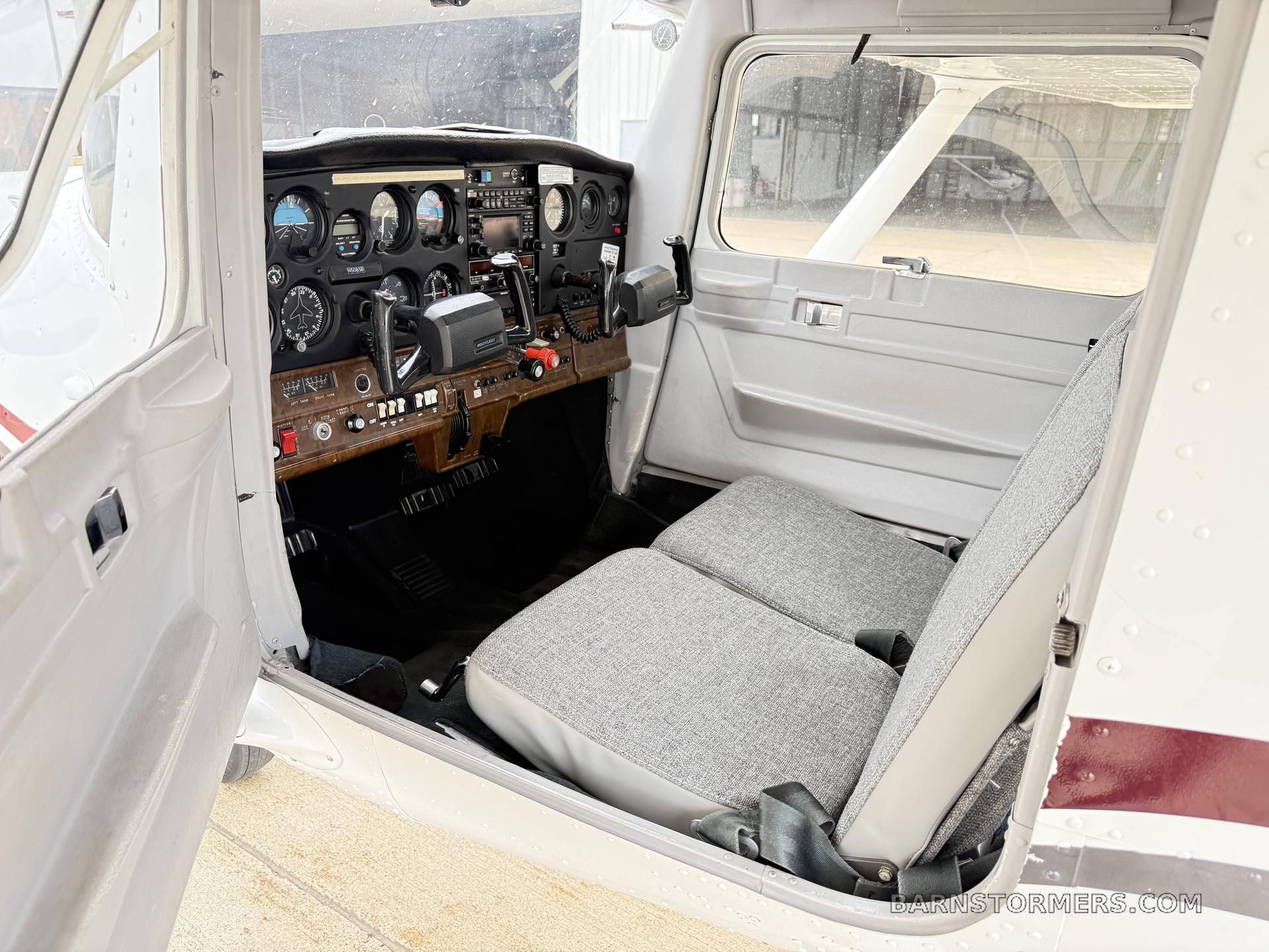 CESSNA 152 1979 5